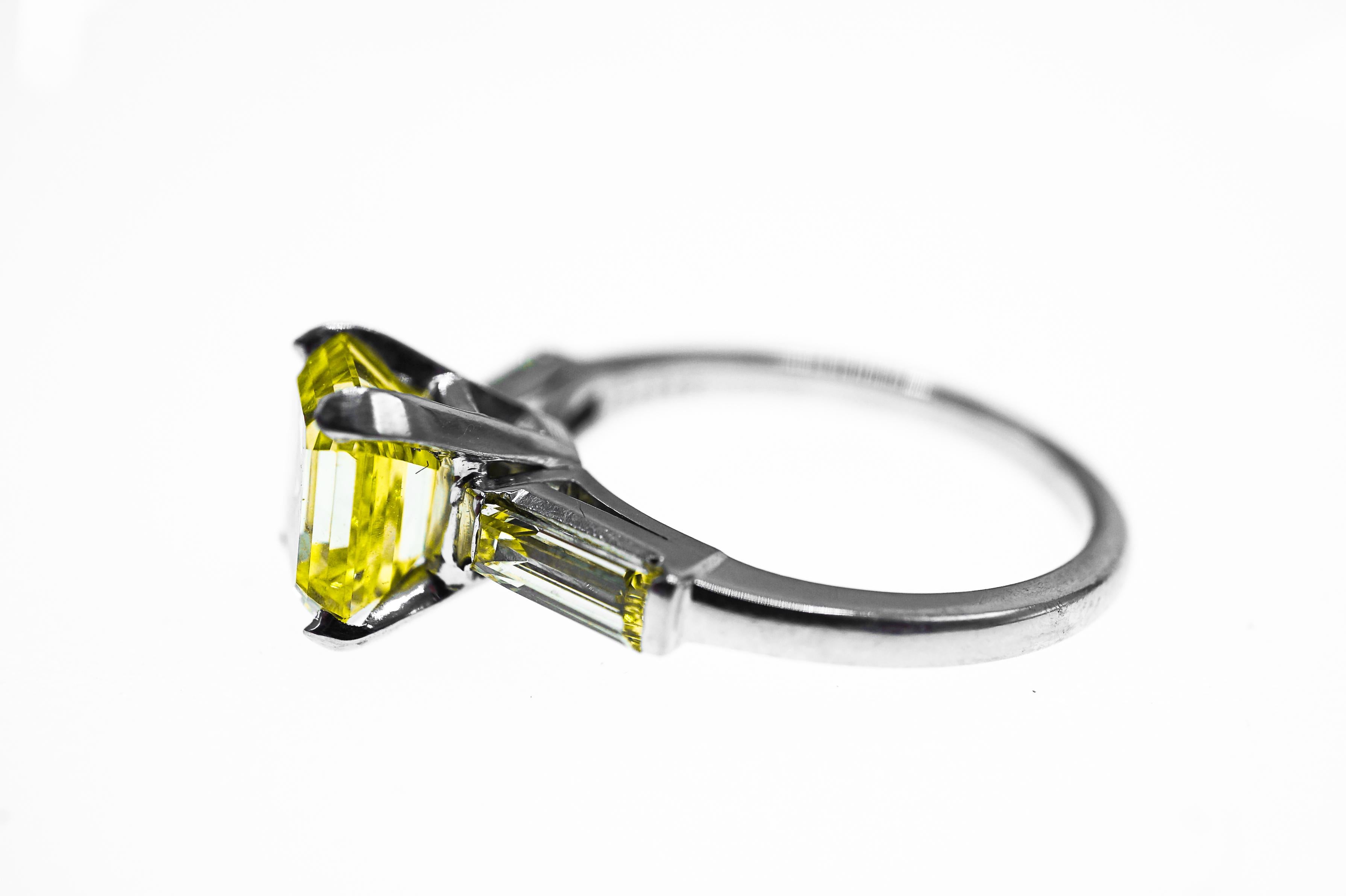 J.E. Caldwell & Co Platinum, Fancy Vivid Yellow Diamond and Diamond Ring For Sale 2