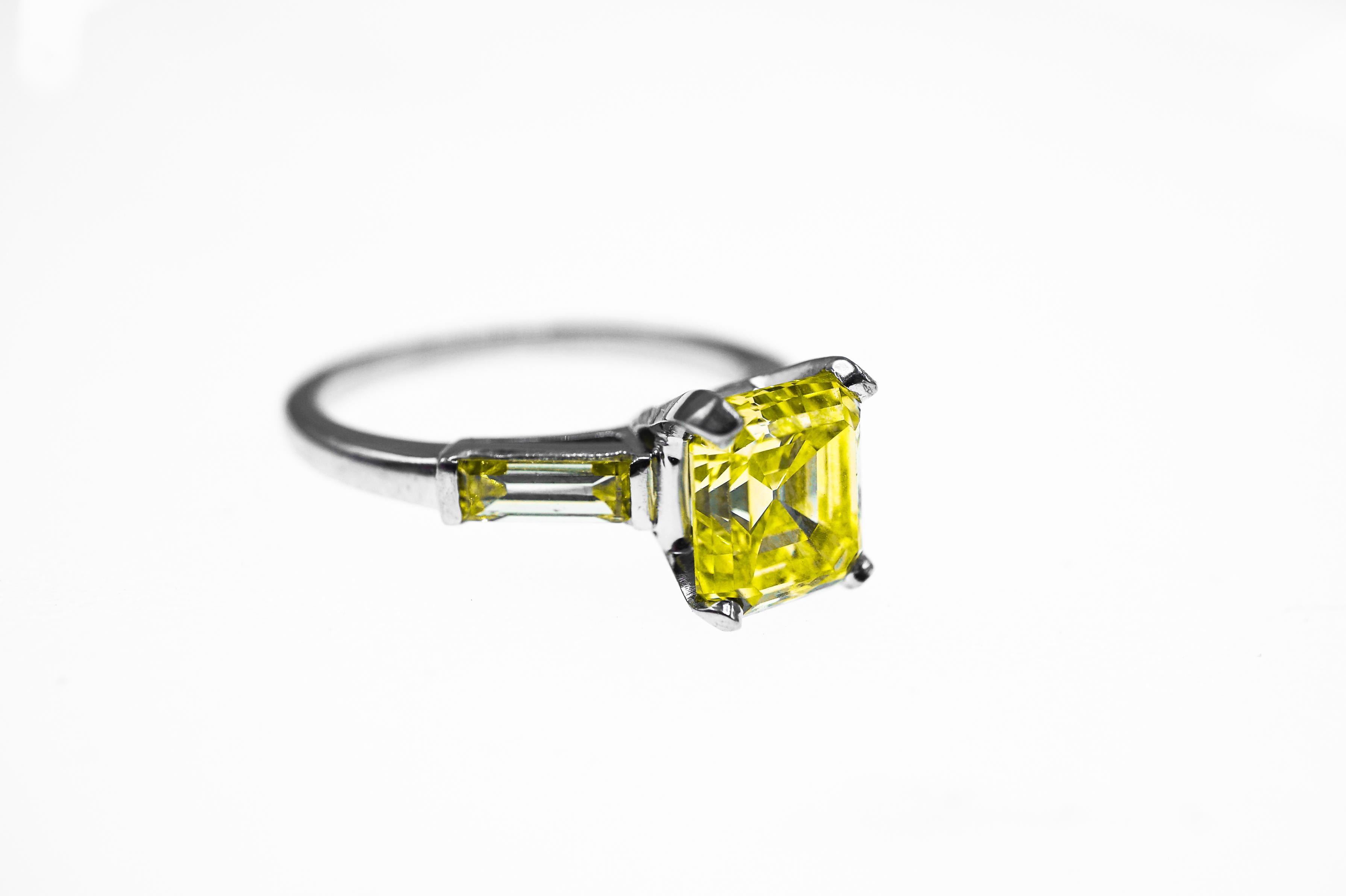 Women's or Men's J.E. Caldwell & Co Platinum, Fancy Vivid Yellow Diamond and Diamond Ring For Sale