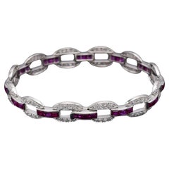 J.E. Caldwell & Co. Bracelet tennis en platine avec rubis et diamants taille européenne ancienne de 1,92 carat