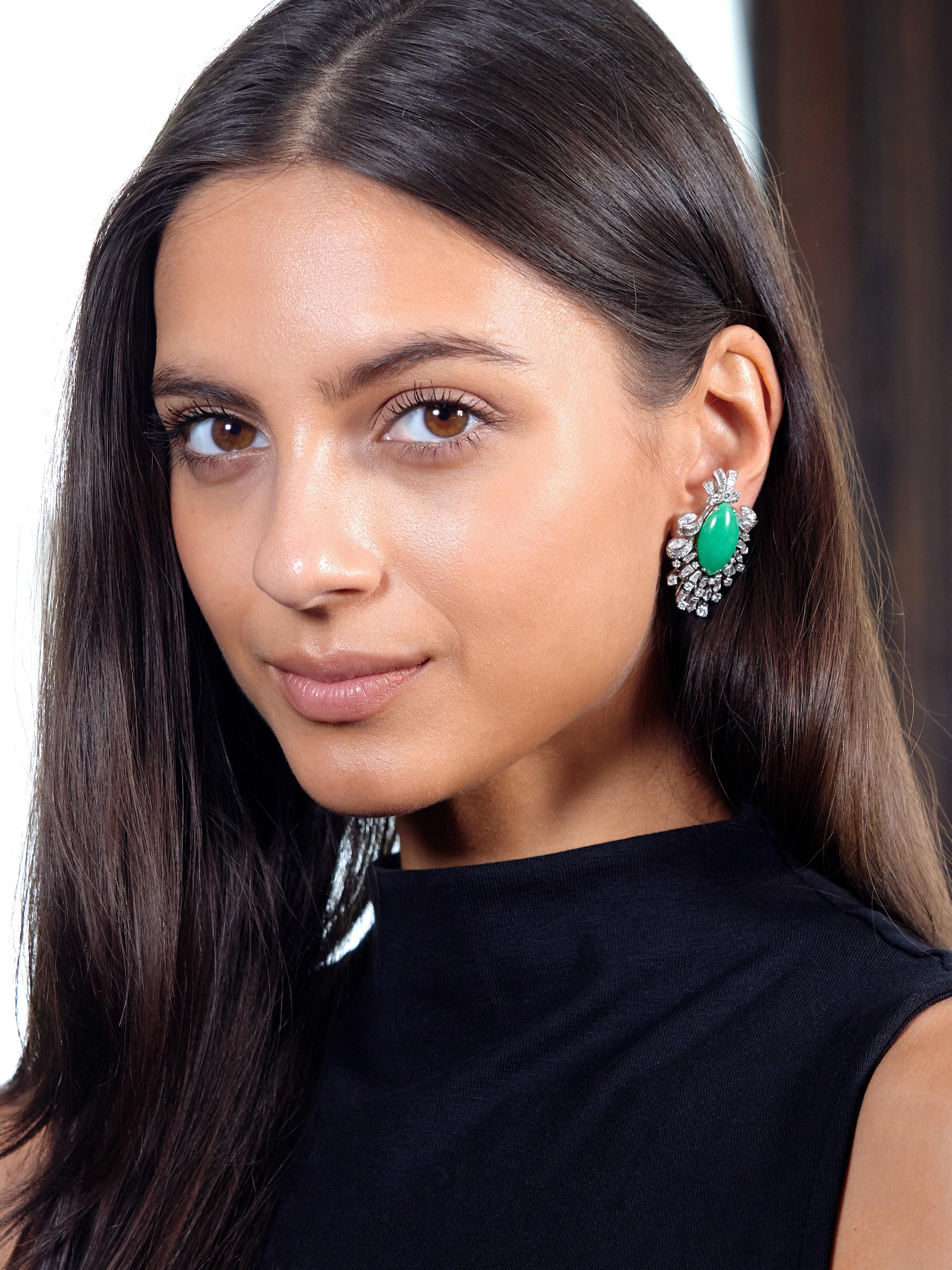 J.E. Caldwell Mid-Century Jade Diamond Platinum Vintage Spray Ear-Clip Earrings For Sale 2