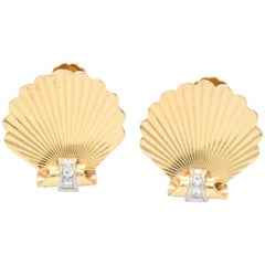J.E. Caldwell Retro Diamond 14 Karat Gold Seashell Screw Back Earrings