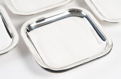 J.E. PUIFORCAT -Suite of 4 square presentation dishes in art deco silver 1930