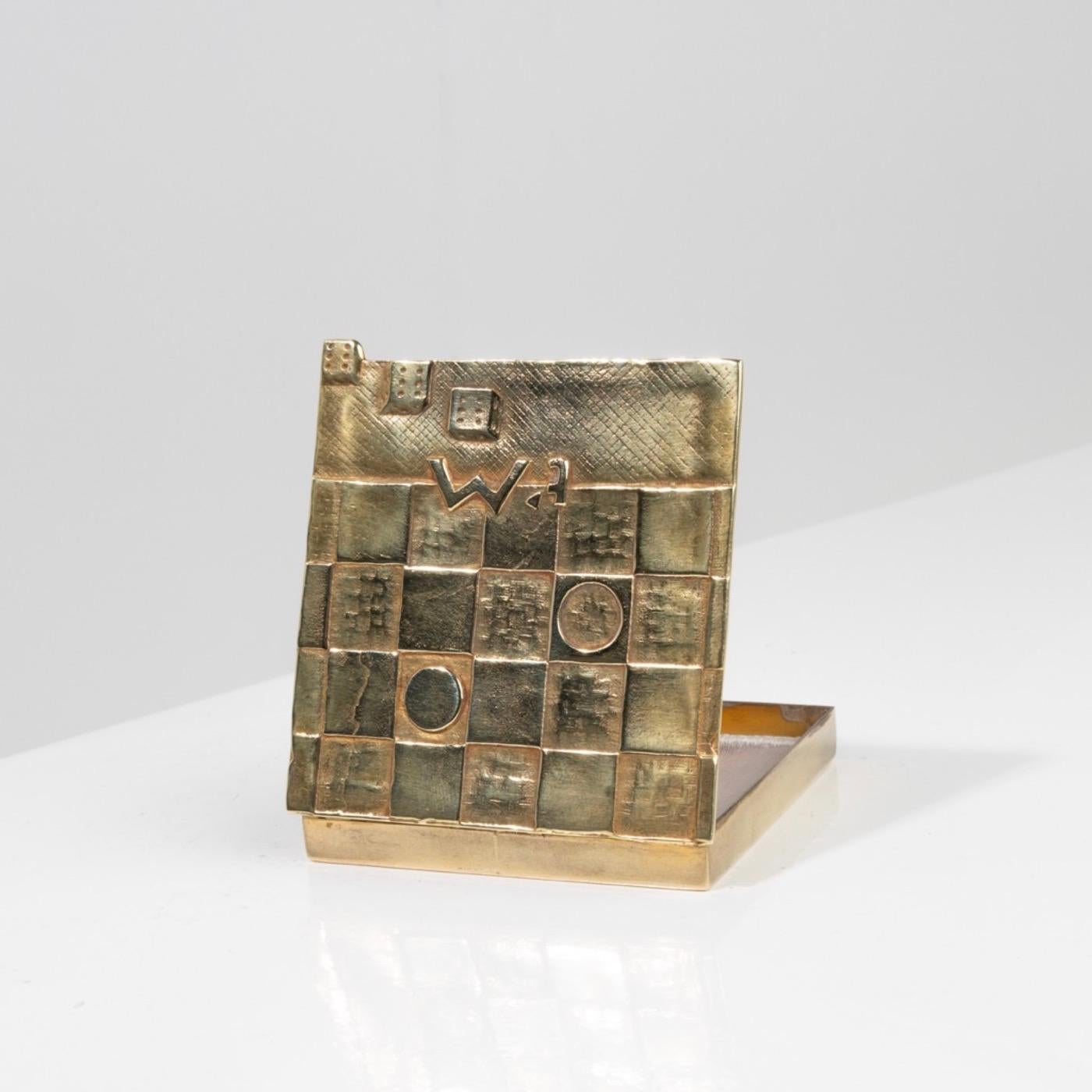 Je t’aime Beaucoup by Line Vautrin, Gilt Bronze Compact 2