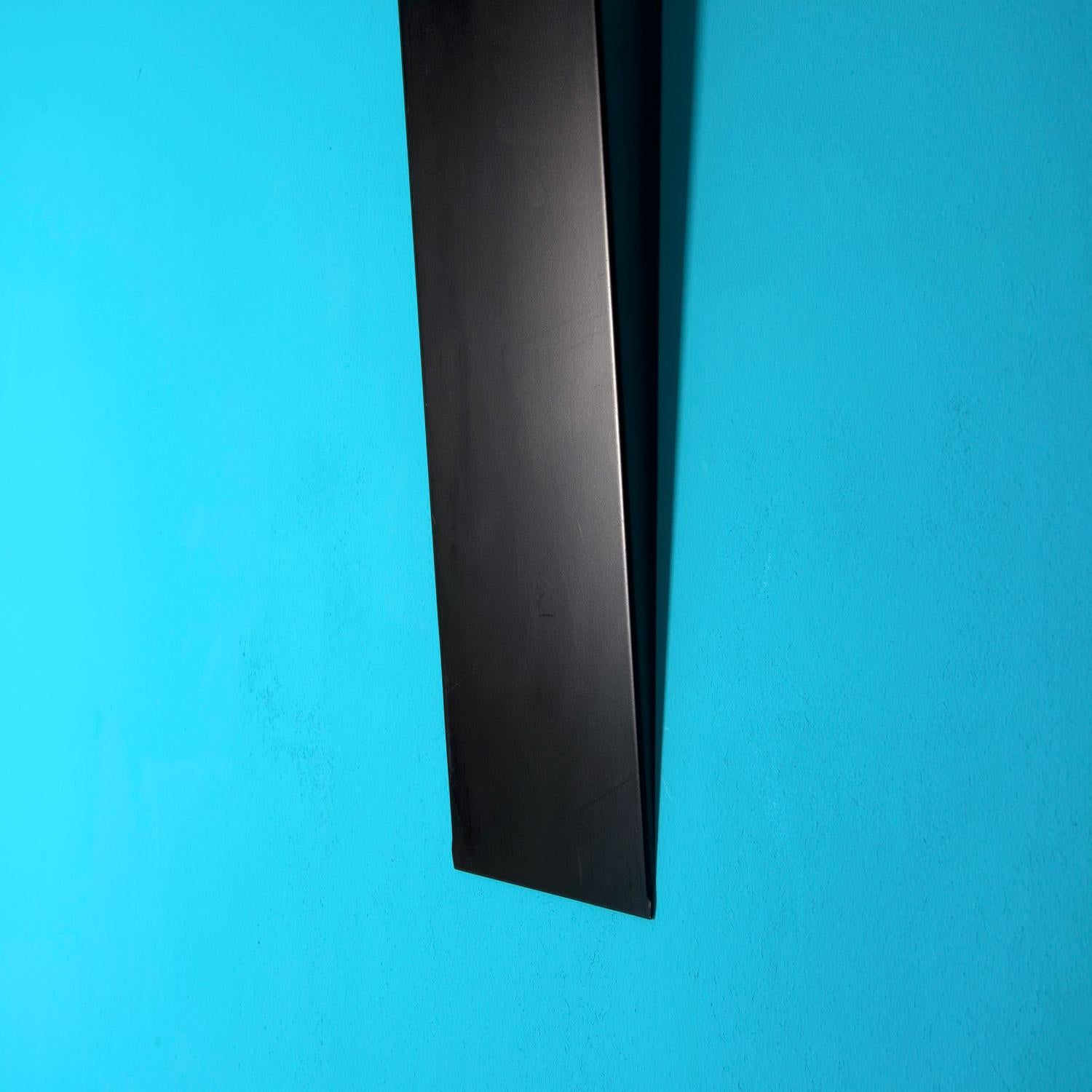 Lacquered Jean Allemand (1948-), wall lamp, circa 1987 For Sale