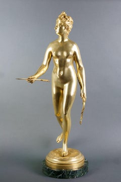 Grande sculpture française en bronze doré Diane chasseresse fin du 19ème siècle