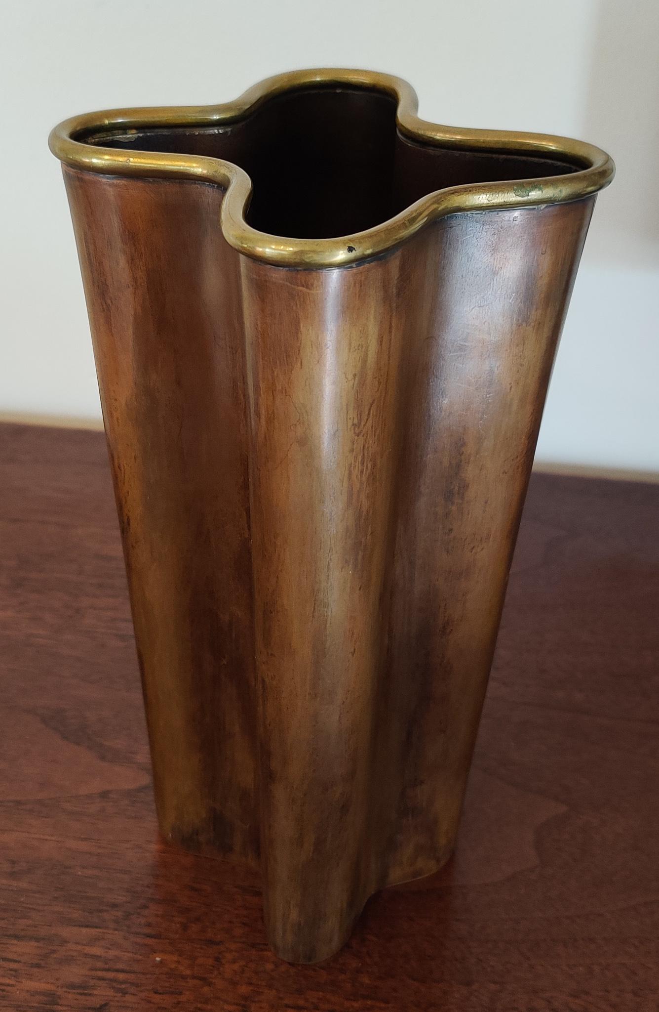 Mid-Century Modern Jean Arp Inspired Copper & Bronze Amoeba Flower Vase Lawrence Essentials 1980s 