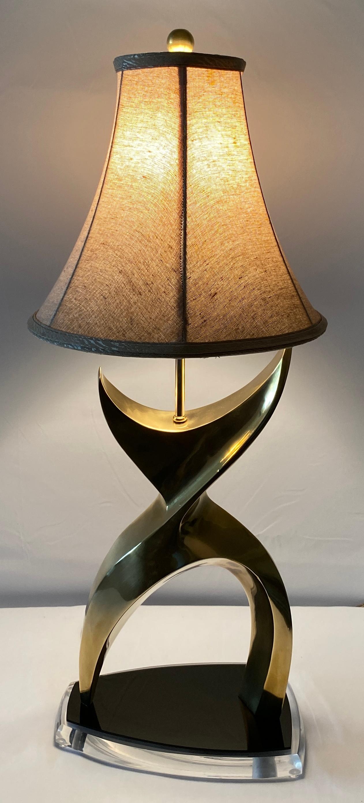 Jean Arp Sculpted Lamp or Philippe Jean for Laurel Brutalist Style Table Lamp In Good Condition For Sale In Miami, FL