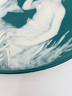 Chargeur néoclassique Phanolith en acier inoxydable « Pate-sur-pate » Jean Baptist Stahl