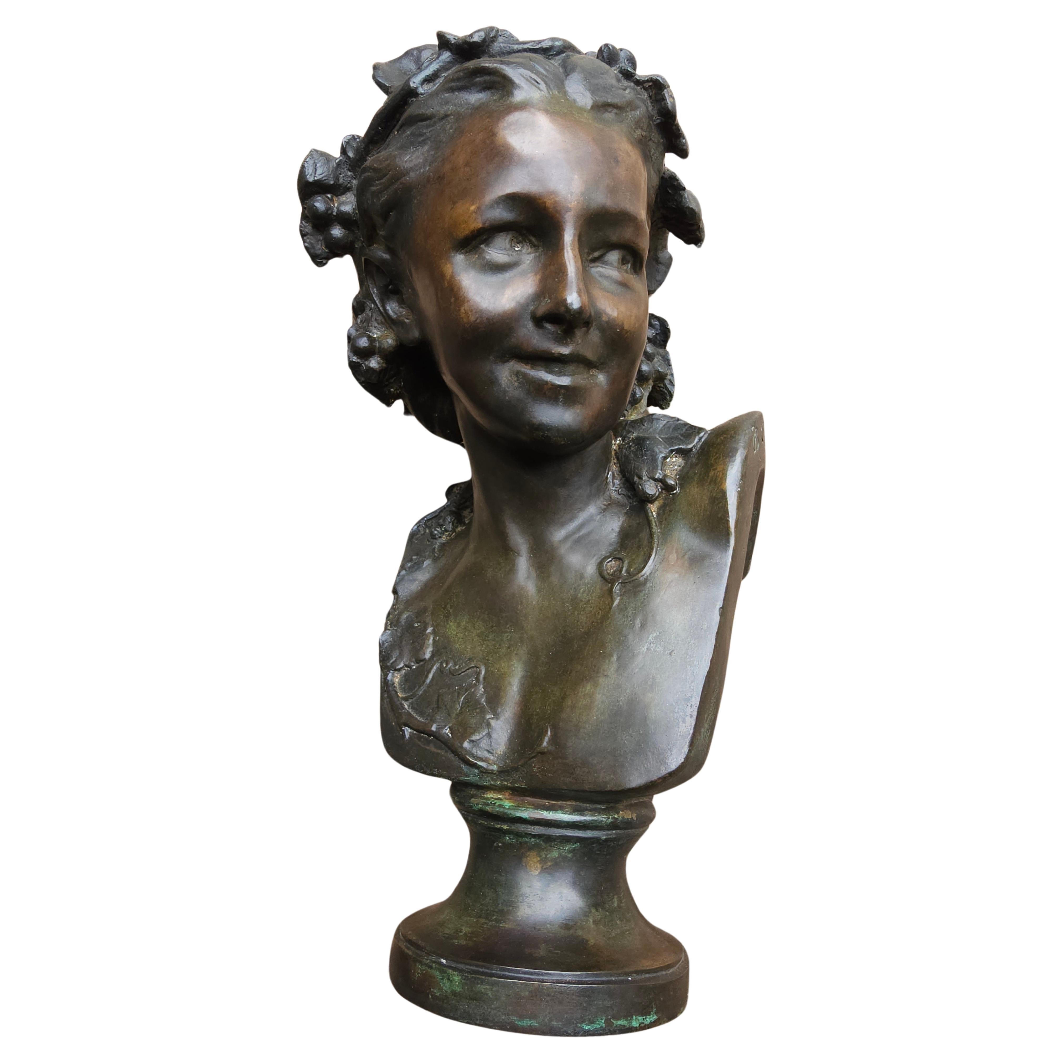 Neoclassico Jean-Baptiste Carpeaux, L'Espiegle, Busto in bronzo verdastro Anna Foucart in vendita