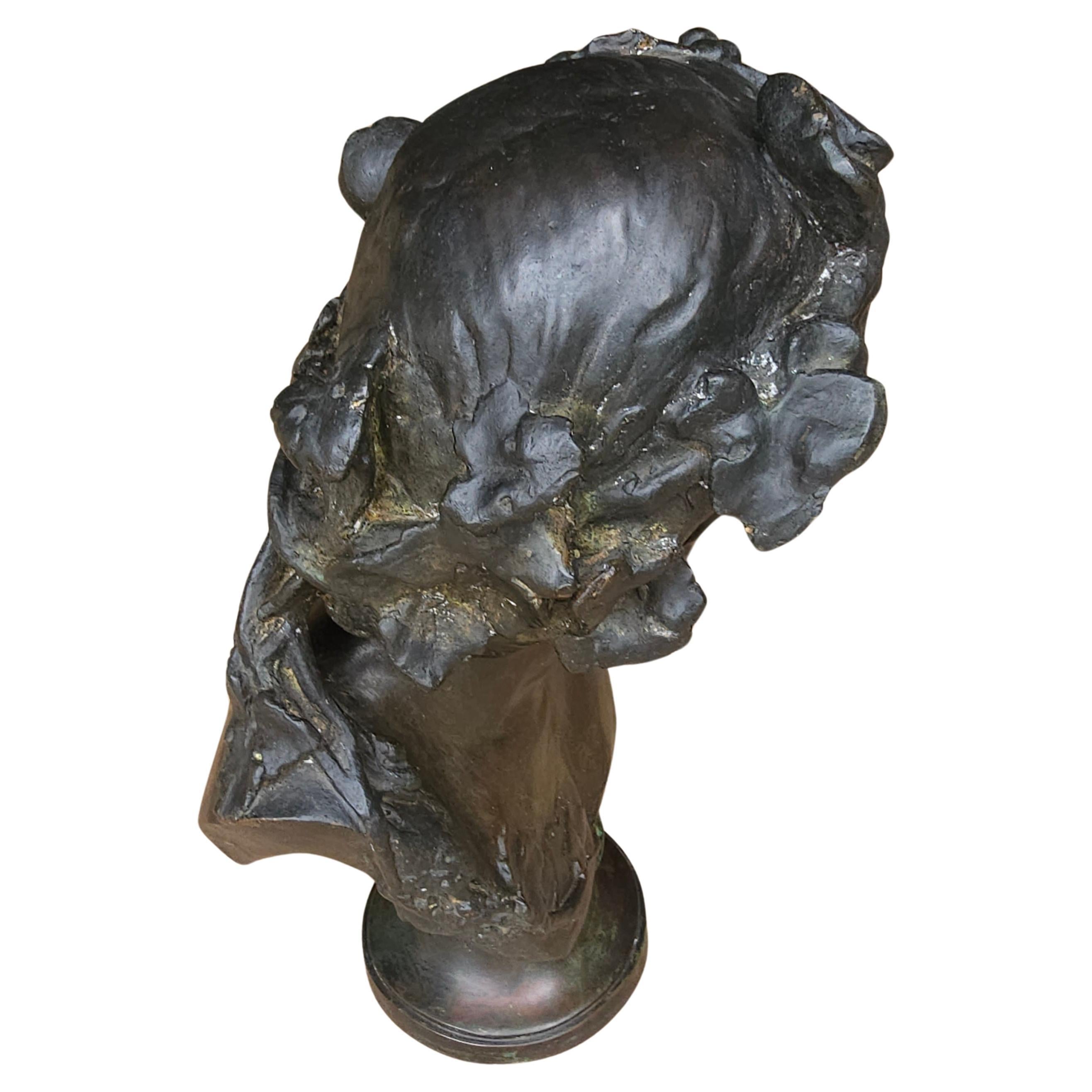 Bronze Jean-Baptiste Carpeaux, L'Espiegle, buste en bronze vert-de-gris Anna Foucart en vente