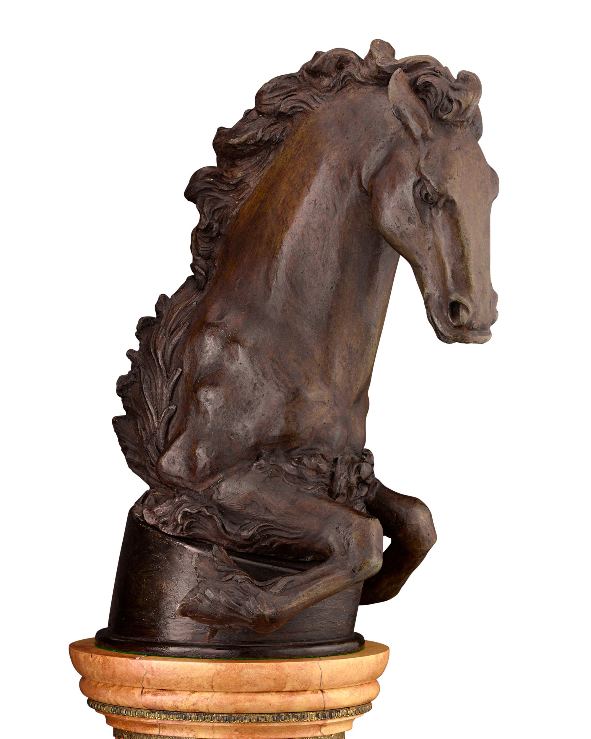 Paire de chevaux en bronze attribués à Jean-Baptiste Tuby - Baroque Sculpture par Jean-Baptiste Tuby,