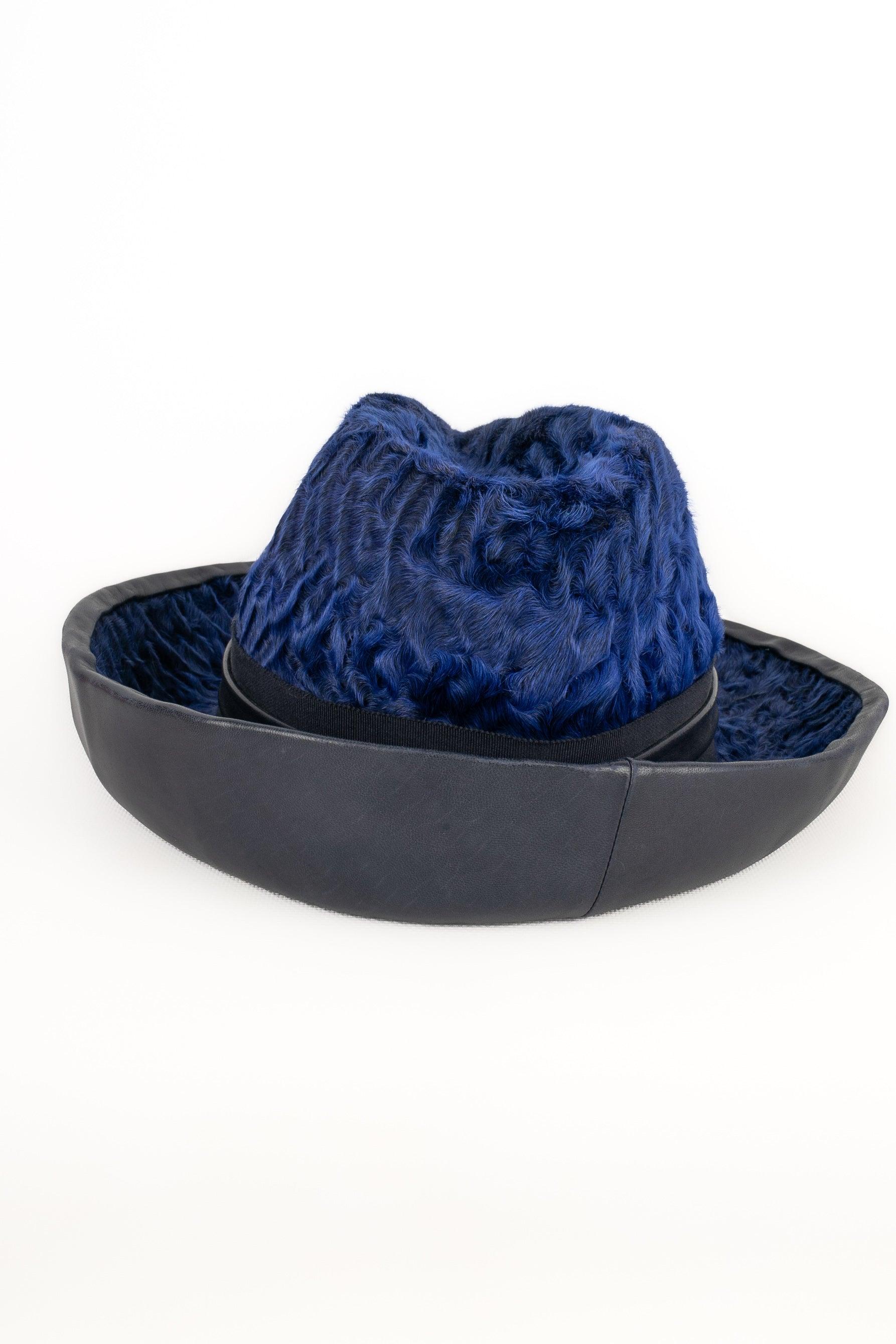 Jean Barthet Black Leather Hat In Excellent Condition For Sale In SAINT-OUEN-SUR-SEINE, FR