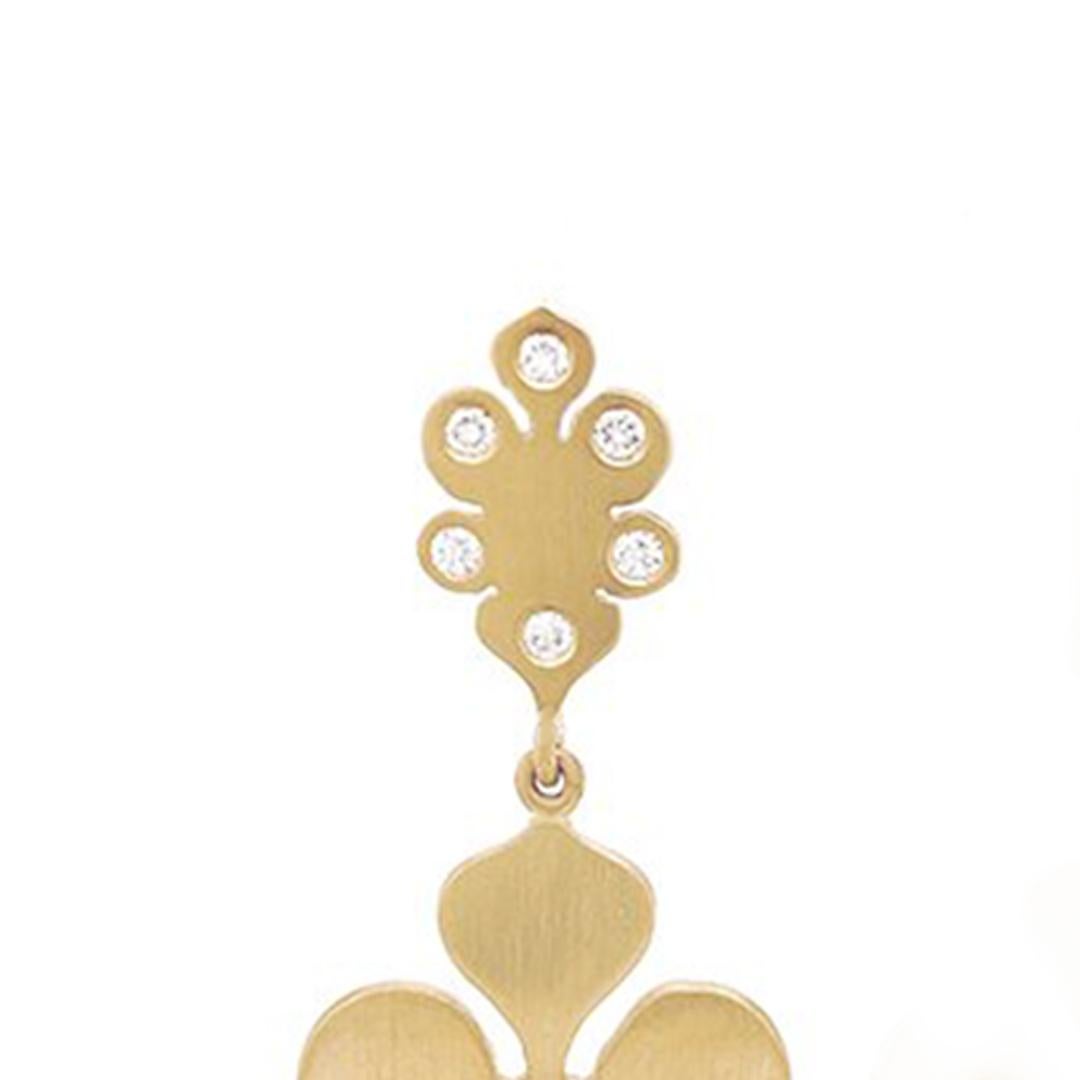 Contemporary Jean Basse Club Shaped Yellow Gold and Diamond Earrings For Sale