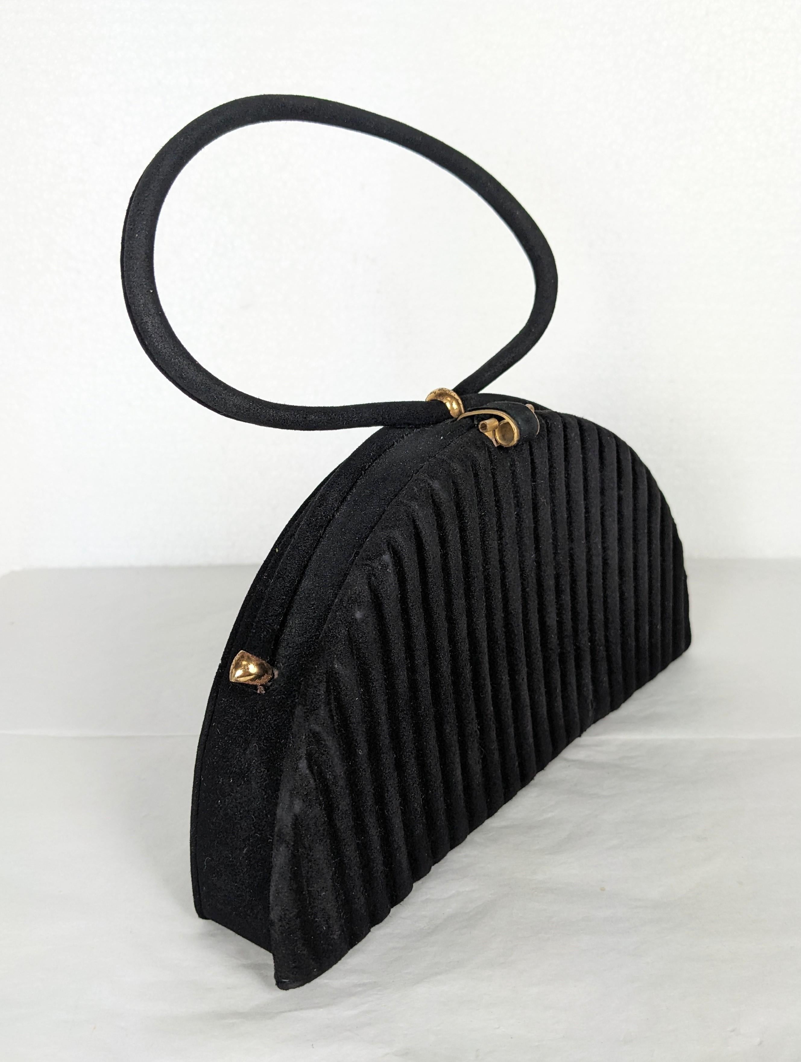 Jean Bernard Figurale Tasche aus schwarzem Wildleder, Paris 1950er Jahre im Angebot 1