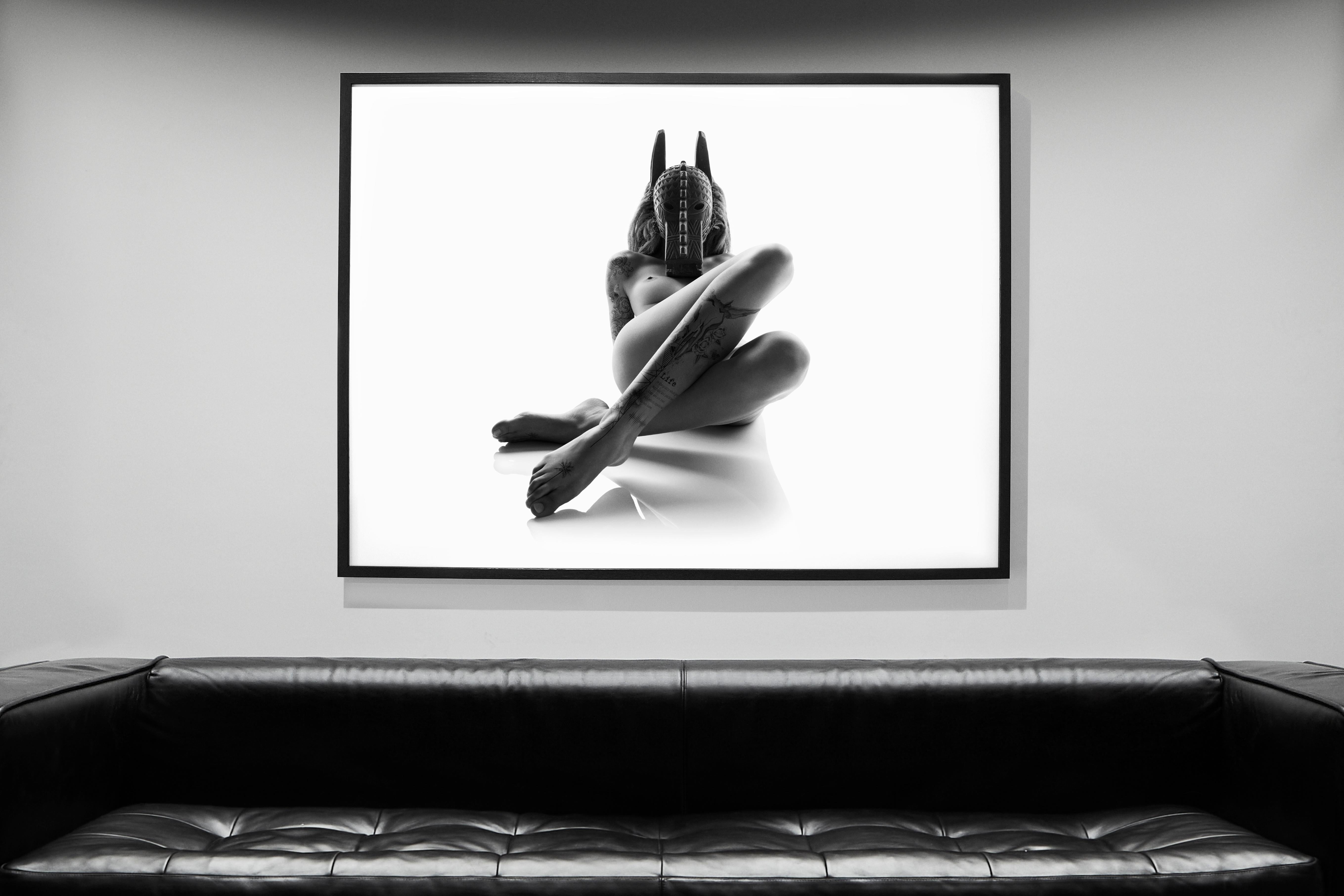 Ciwara Hyène - Photograph Contemporáneo de Jean-Bernard Thiele