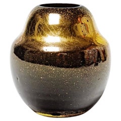 Jean Besnard 20. Jahrhundert 1930 Art Deco Schwarze und goldene Keramikvase in Schwarz und Gold 10 cm