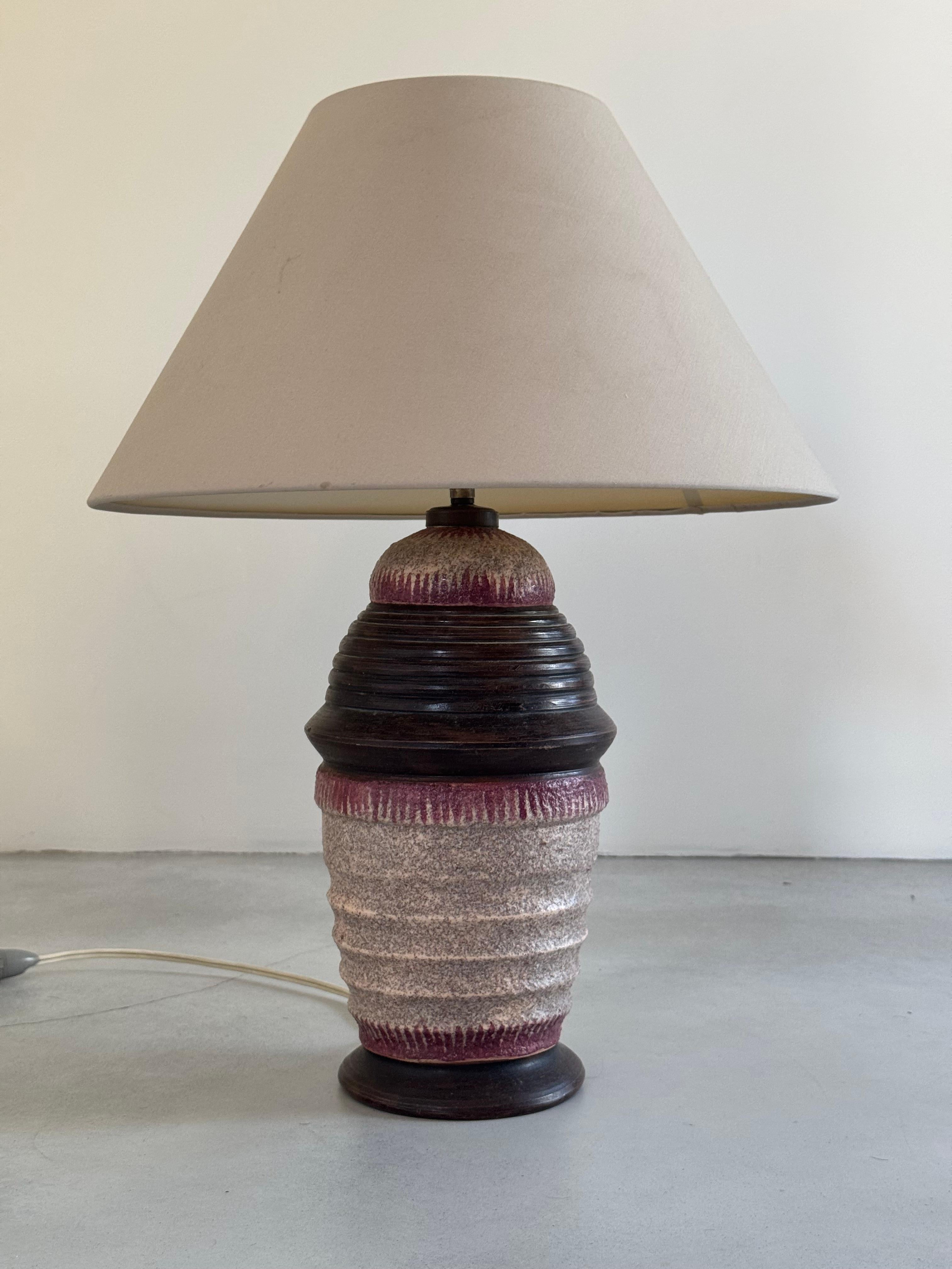 20ième siècle Jean Besnard attribué à, Lampe en céramique émaillée, époque Art Déco, France circa 1930 en vente