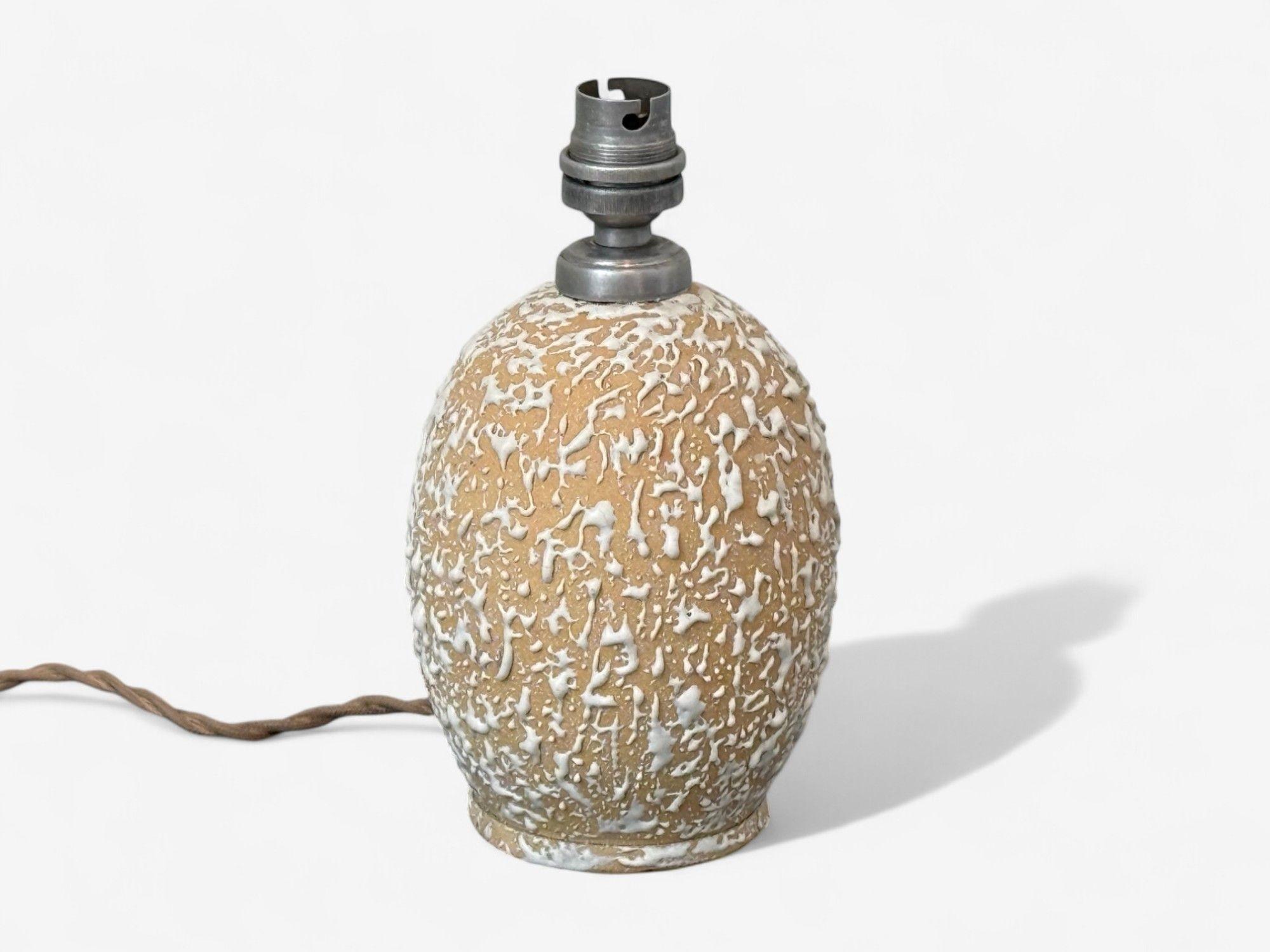 Jean Besnard, French Art Deco, Ceramic, Table Lamp, France, 1960s In Good Condition For Sale In Manhasset, NY