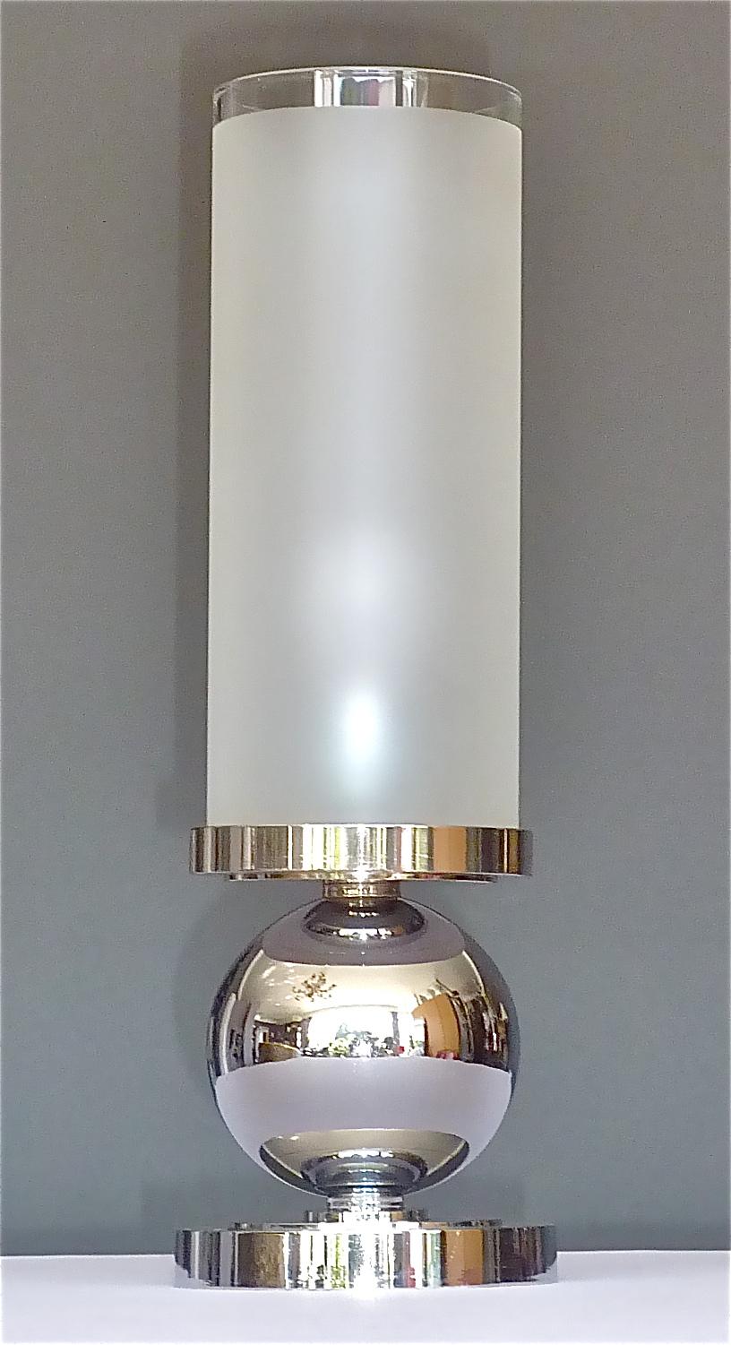 Art déco Lampe de bureau moderniste Jean Boris Lacroix chromée avec tube en verre Perzel Desny, années 1930 en vente