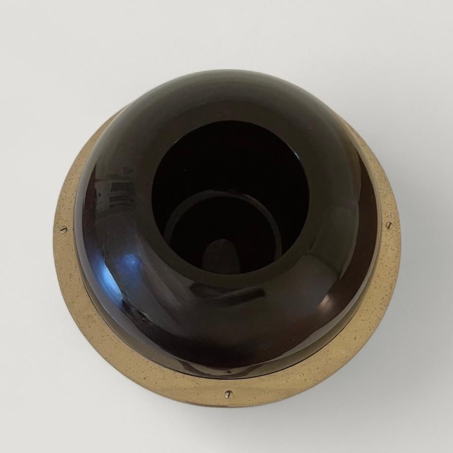 Jarrón de opalina negra y níquel Jean Boris Lacroix circa 1930 mediados del siglo XX en venta