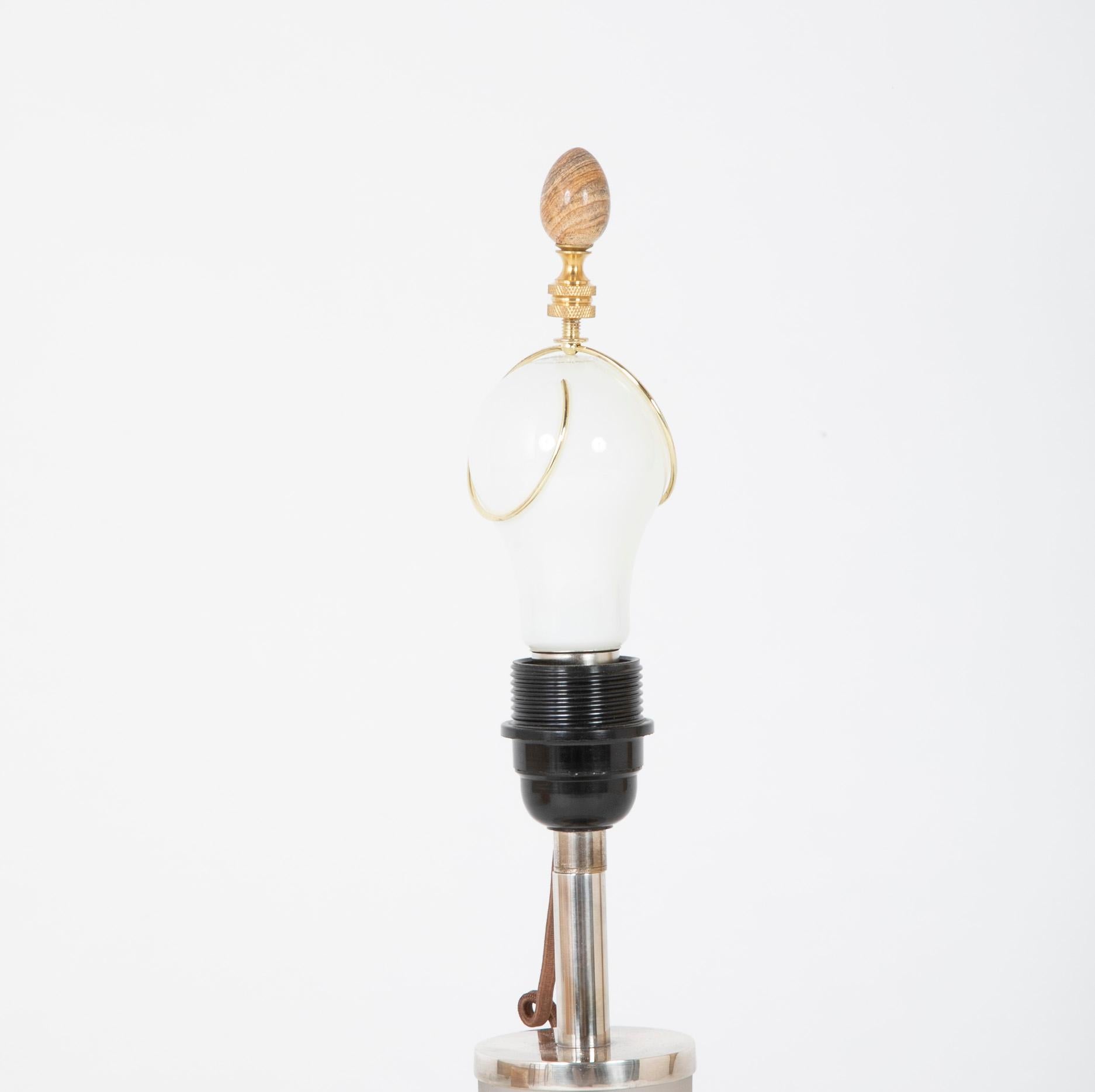Lampe aus geätztem Glas in runder Form von Boris Lacroix (20. Jahrhundert) im Angebot