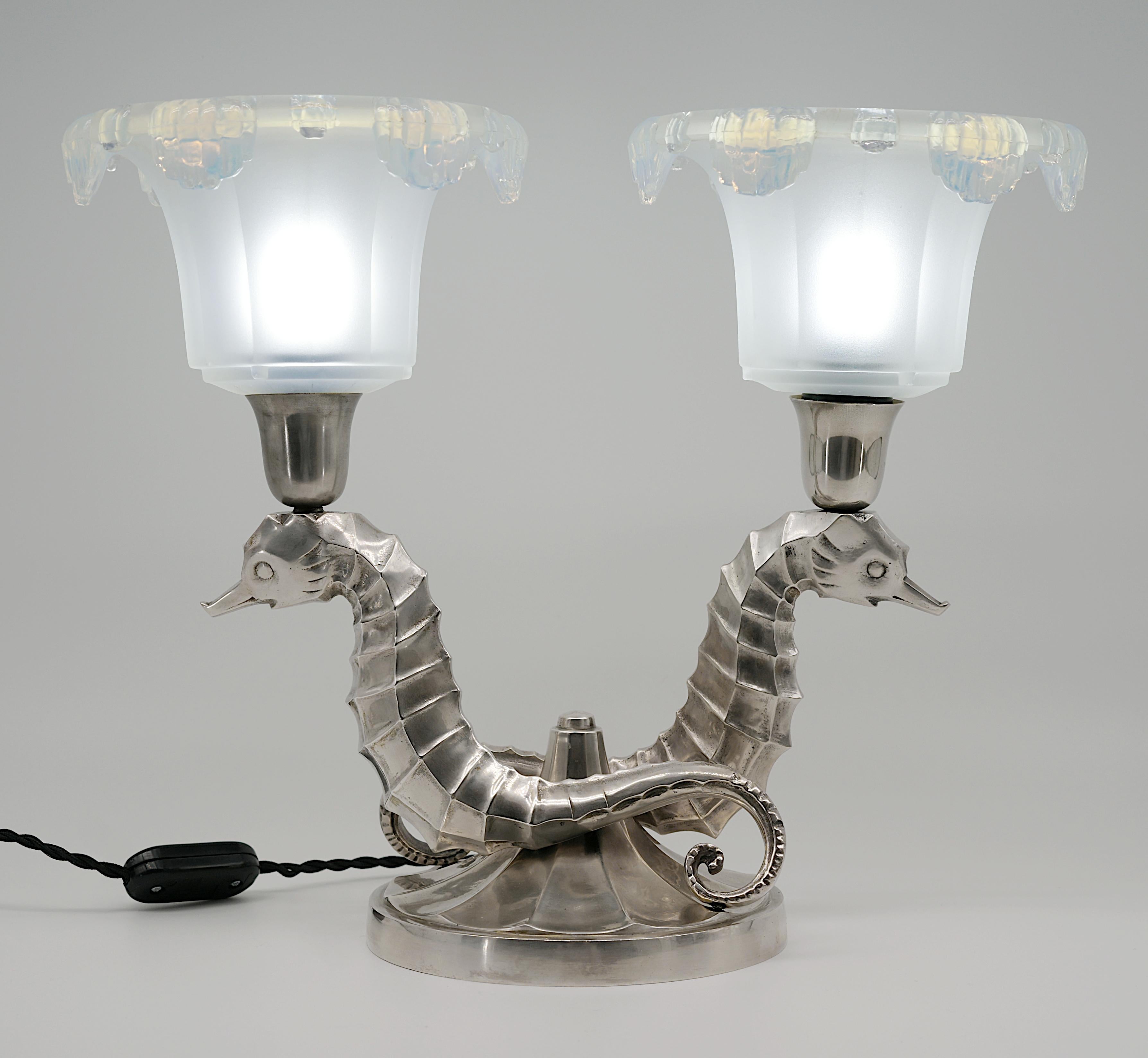 Jean Boris Lacroix French Art Deco Pair of Seahorse Table Lamps, 1930s In Good Condition For Sale In Saint-Amans-des-Cots, FR