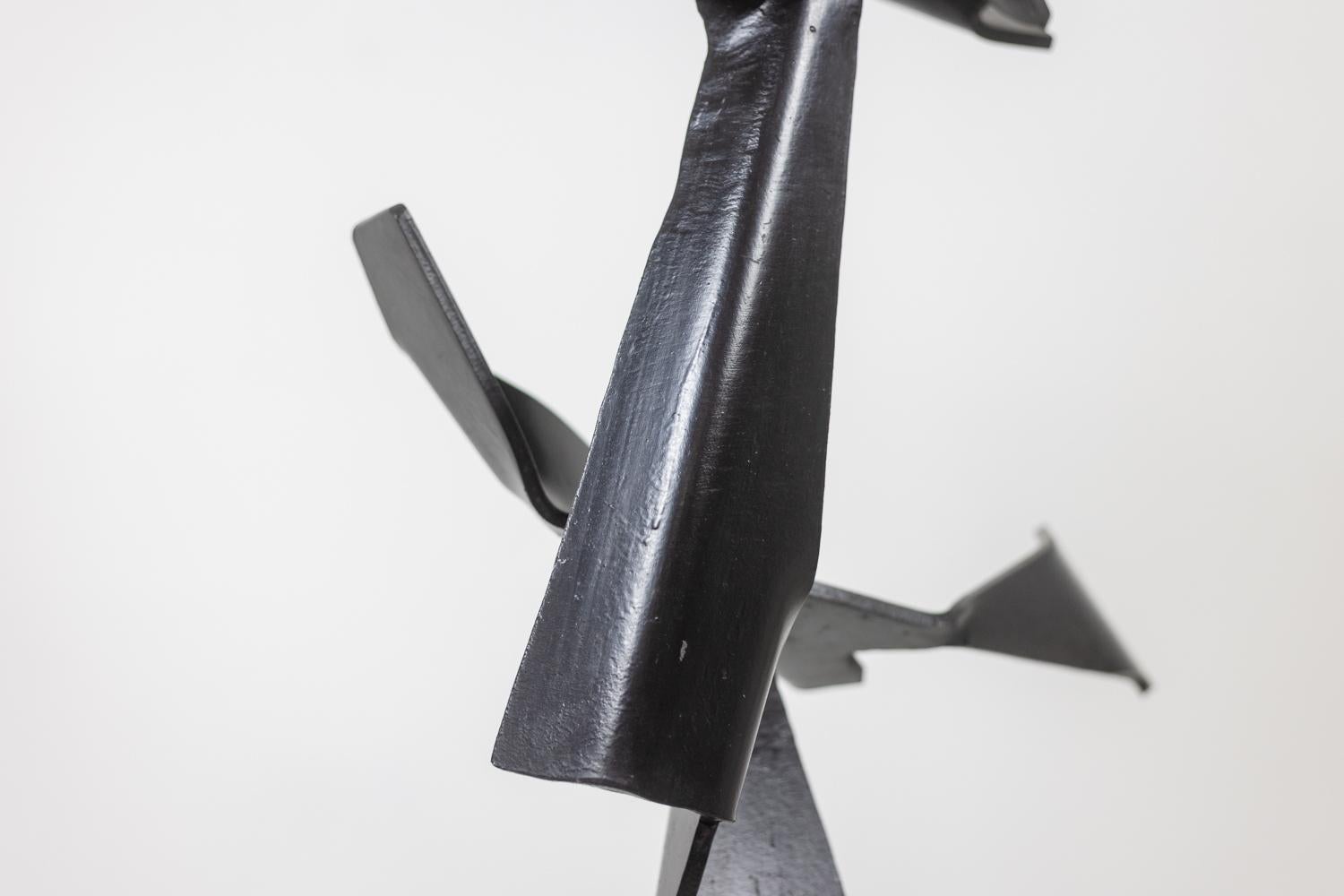 Jean Campa. Geometrische Skulptur aus poliertem Metall. 1980er Jahre. im Angebot 4