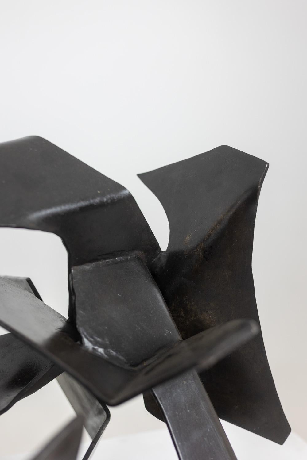 20ième siècle Jean Campa. Sculpture en fer patiné et découpé des années 1980. en vente