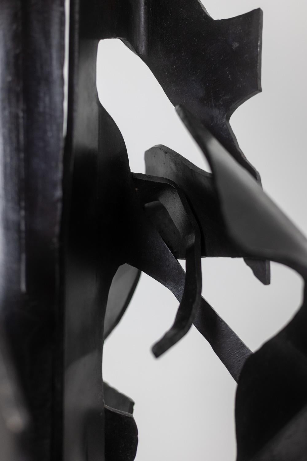 Jean Campa. Escultura vertical de metal patinado. 1980s. en venta 8