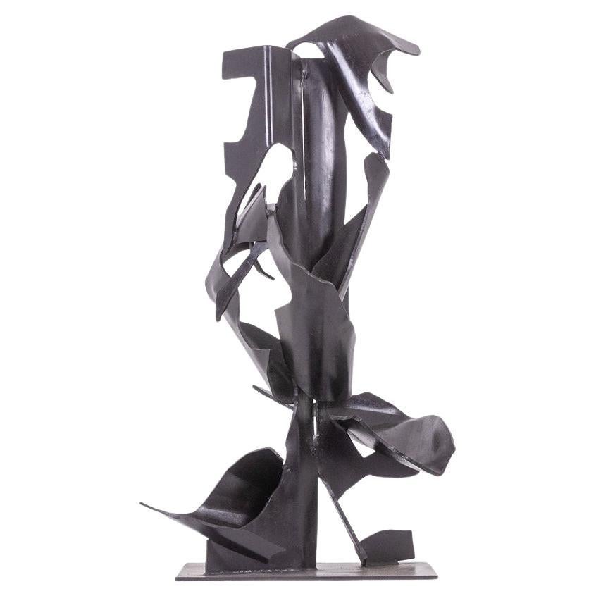 Jean Campa. Escultura vertical de metal patinado. 1980s.