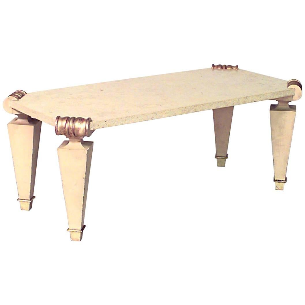 Table basse française Jean-Charles Moreaux en marbre travertin et bronze doré en vente