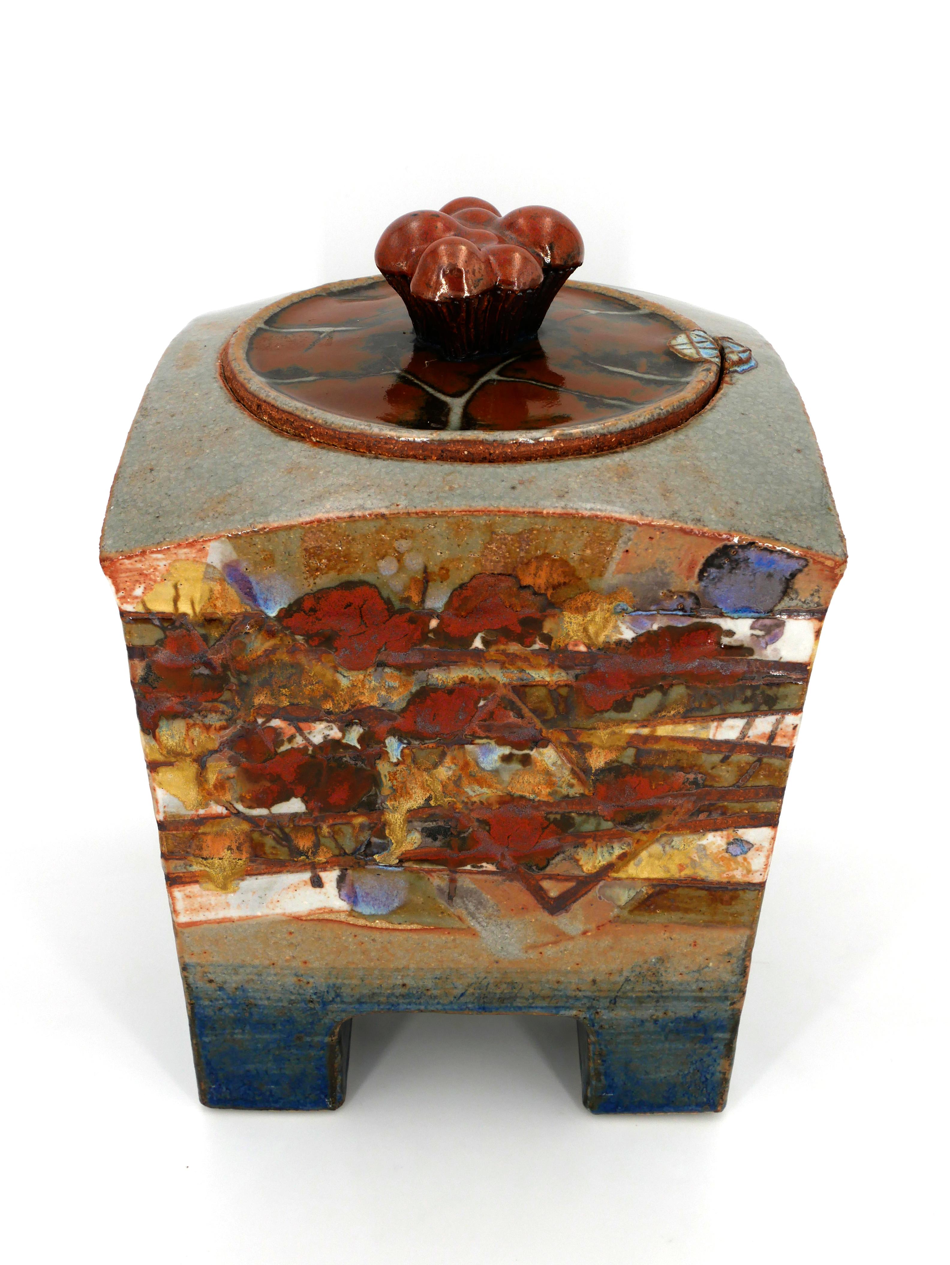 Scrigno in ceramica di siderite in vendita 5