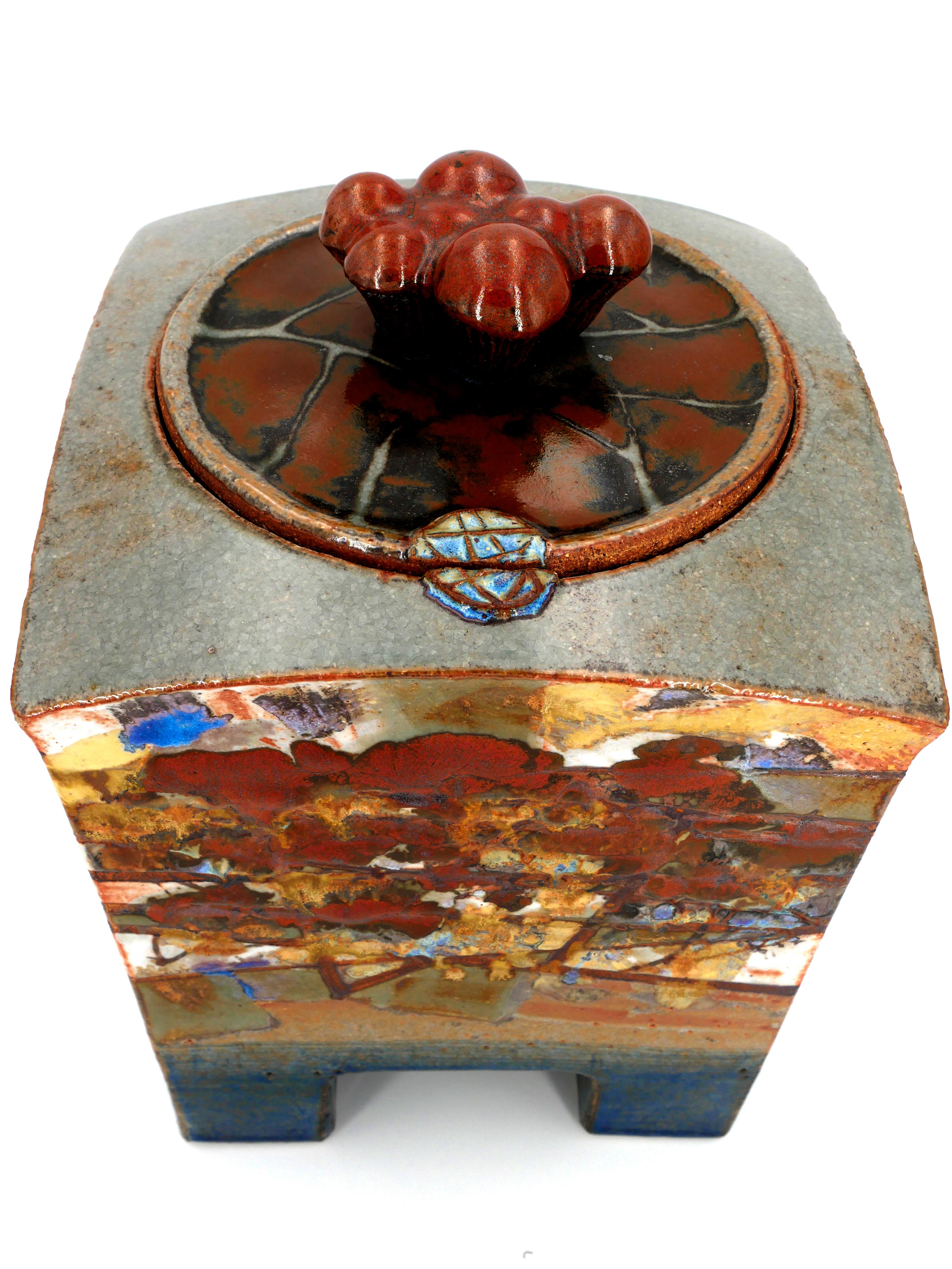 Scrigno in ceramica di siderite - Sculpture di Jean-Claude Canonne