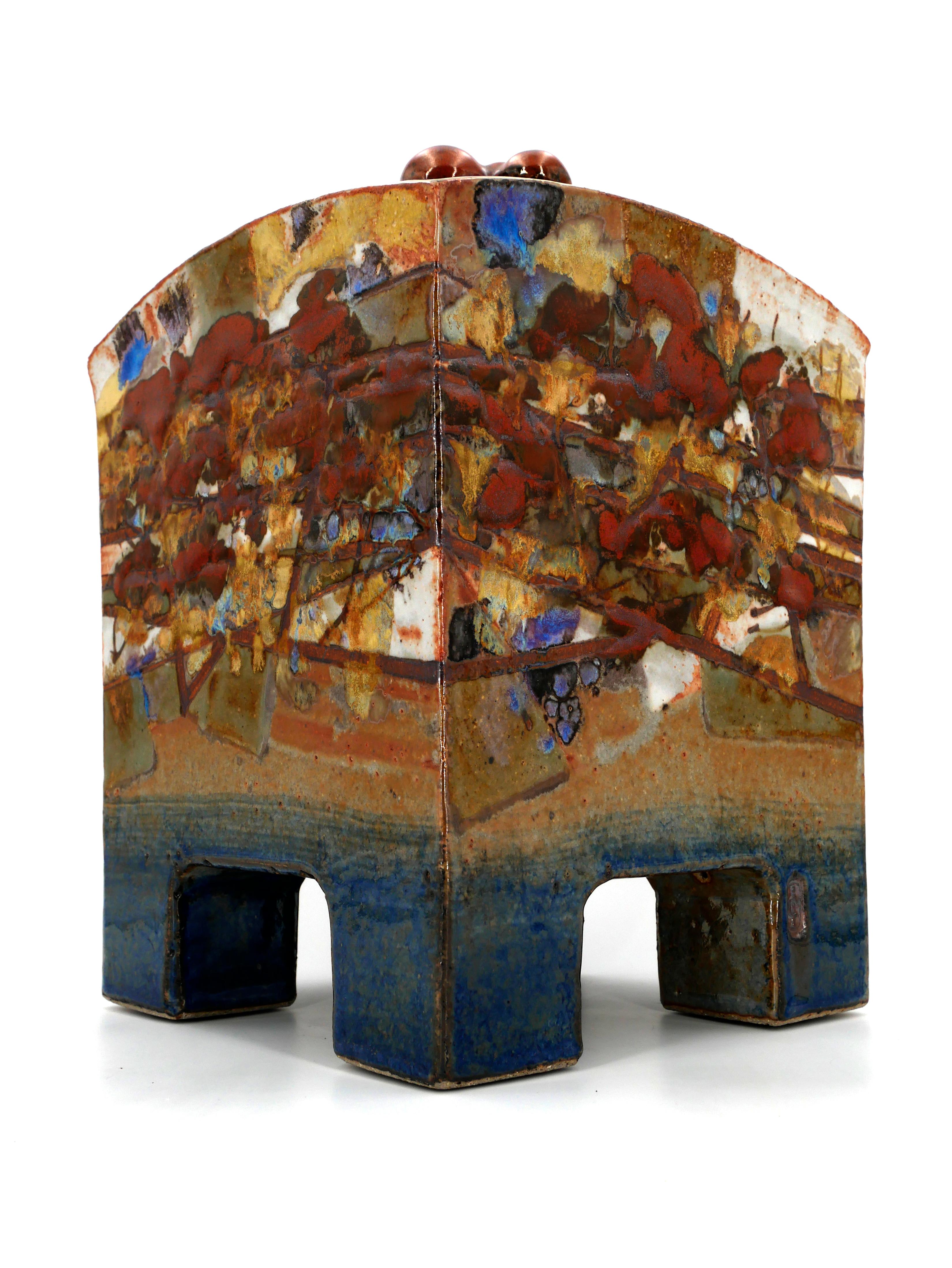 Scrigno in ceramica di siderite - Figurative Sculpture Marrone di Jean-Claude Canonne