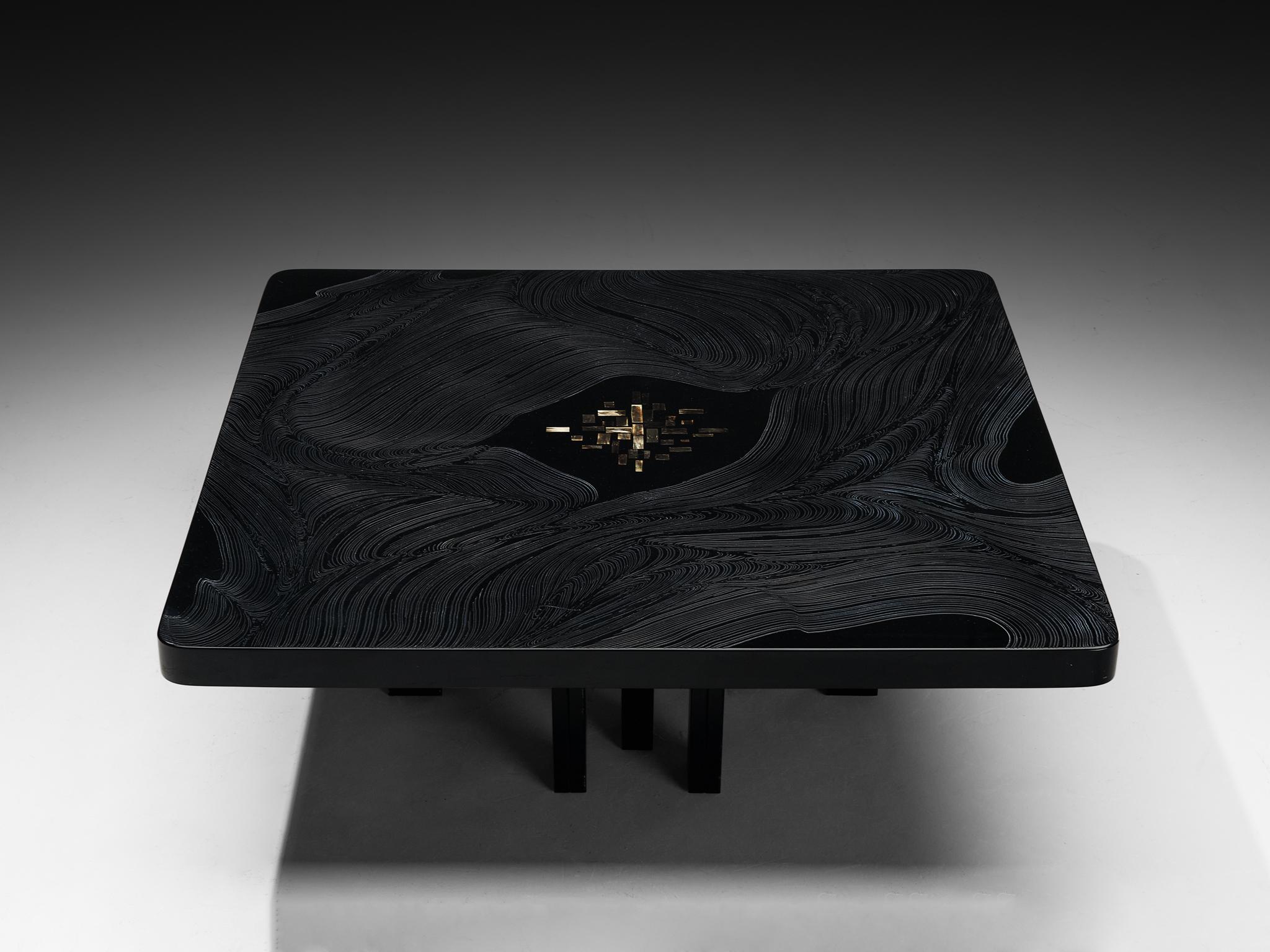 Table basse Jean Claude Dresse en résine foncée Bon état - En vente à Waalwijk, NL