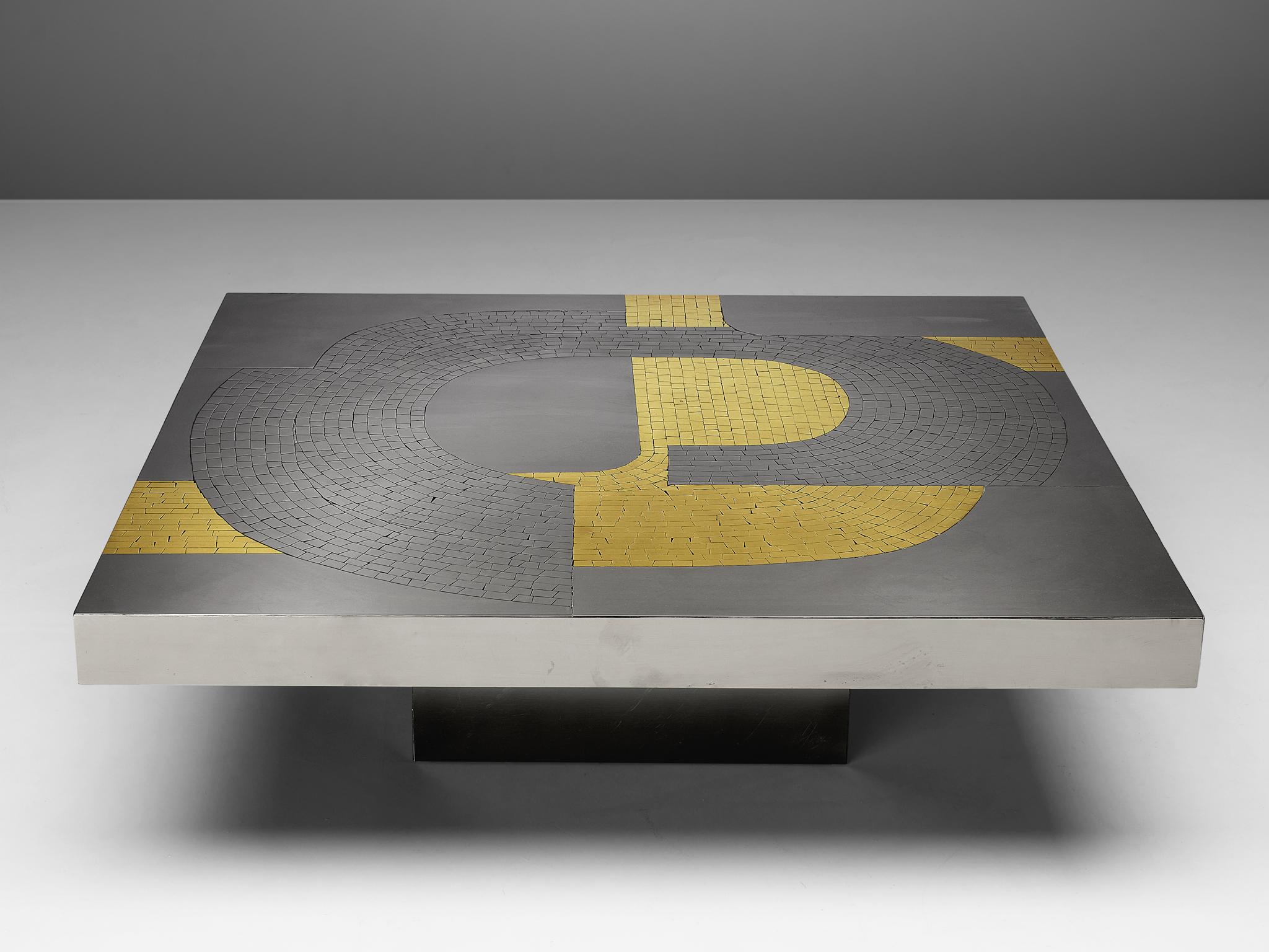 Jean Claude Dresse, coffee table, brushed stainless steel and brass, Belgium, circa 1970

An extraordinary piece, crafted with great eye for proportions and detail, typical for the work of Dresse. The combination of materials such as steel and