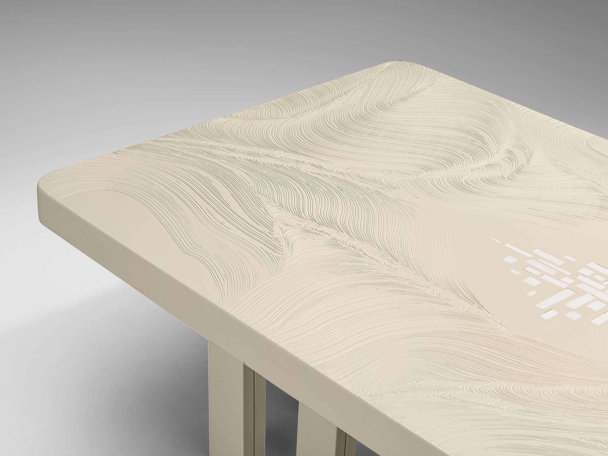 Jean Claude Dresse Rechteckiger Couchtisch aus Off-White-Harz (Stahl) im Angebot