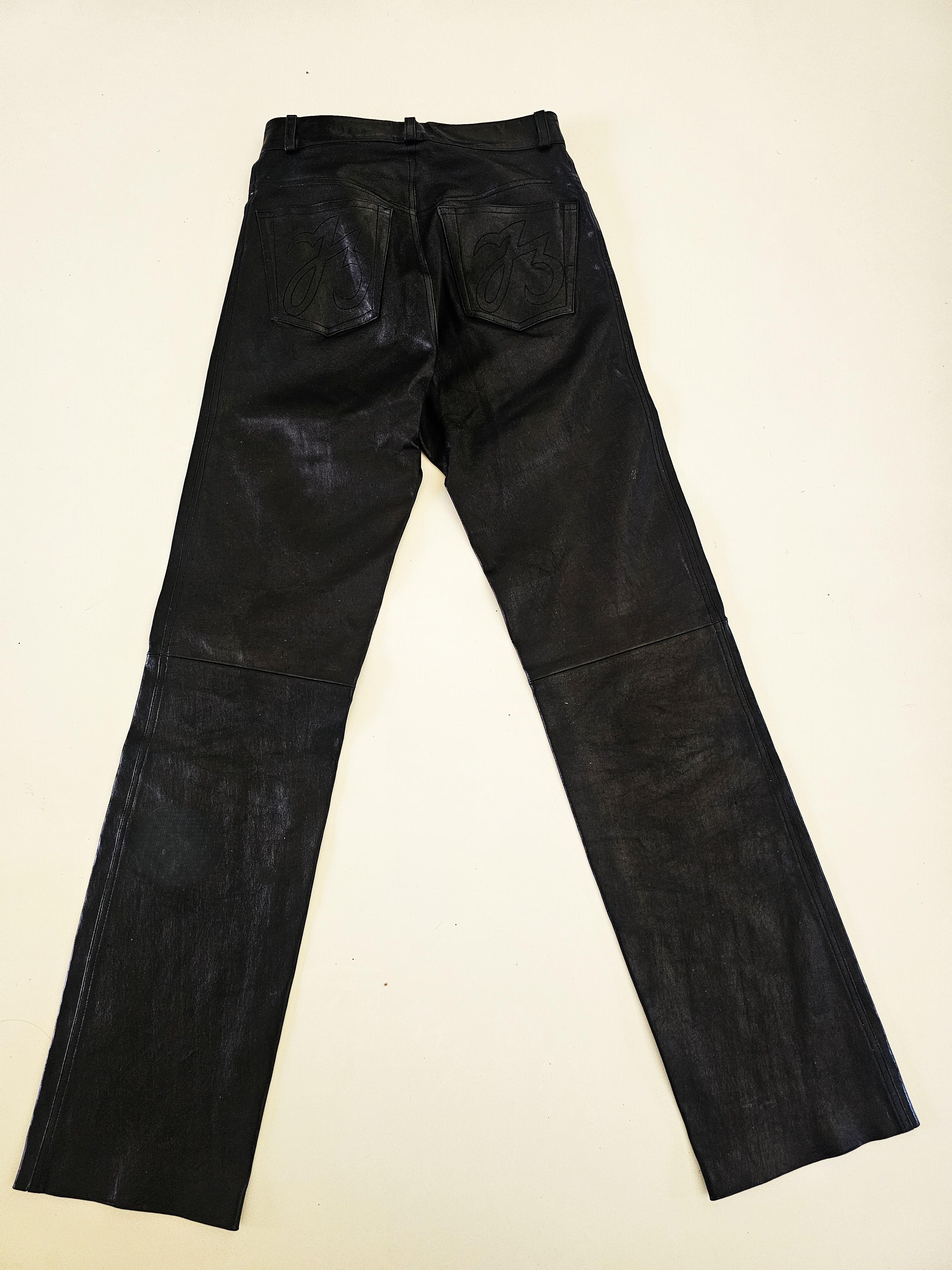 Timeless and elegance! This Jitrois vintage soft leather pants is just stunning! Very rare item of the 90s. 
This Jitrois black leather pants represent a unique blend of luxury, style, and edginess. Their high-quality materials, expert
