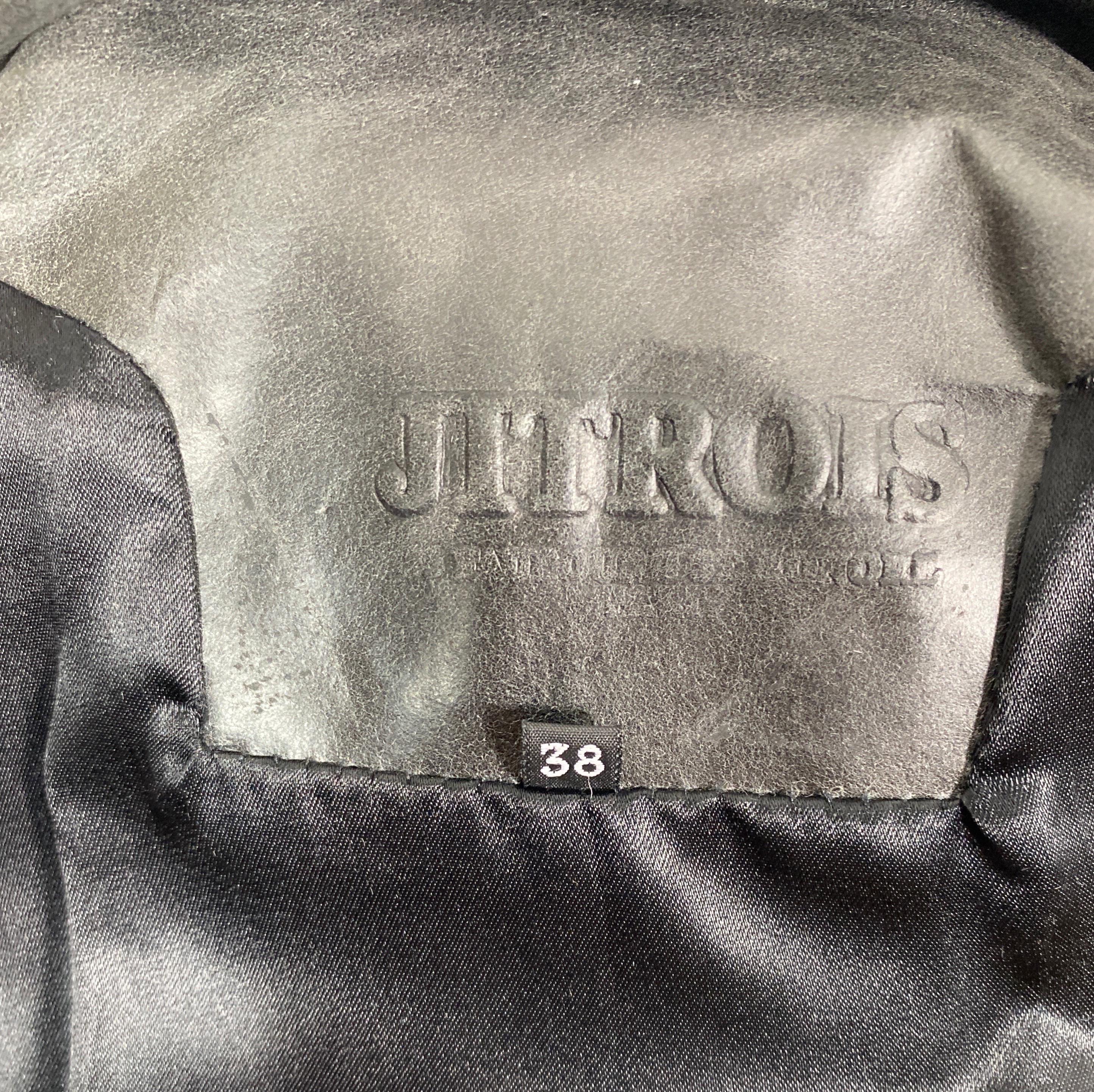 Jean Claude Jitrois Manteau en cuir nappa noir avec renard - Taille 38 en vente 15