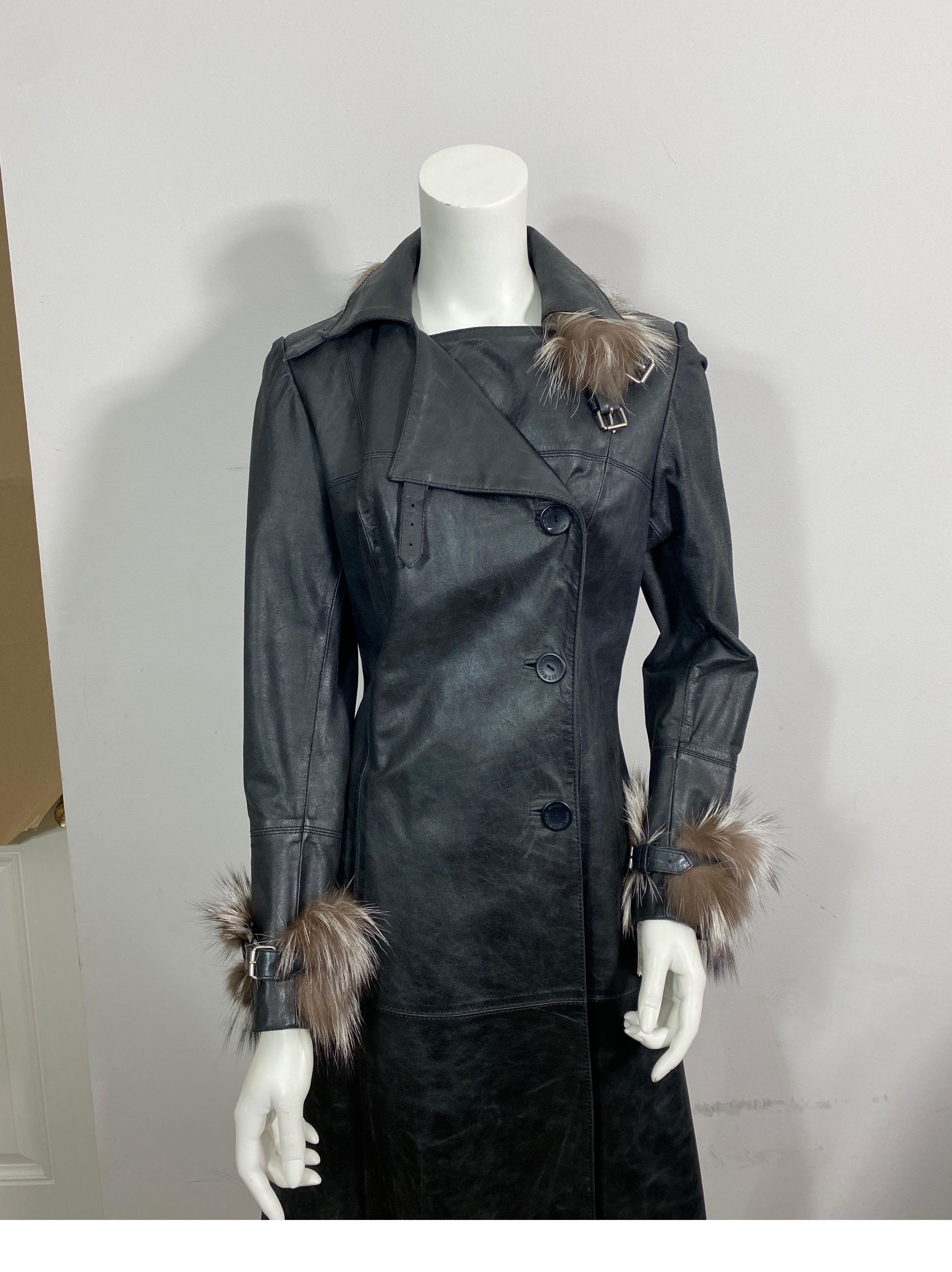 Jean Claude Jitrois Black Nappa Leather Coat with Fox-Size 38 For Sale 1