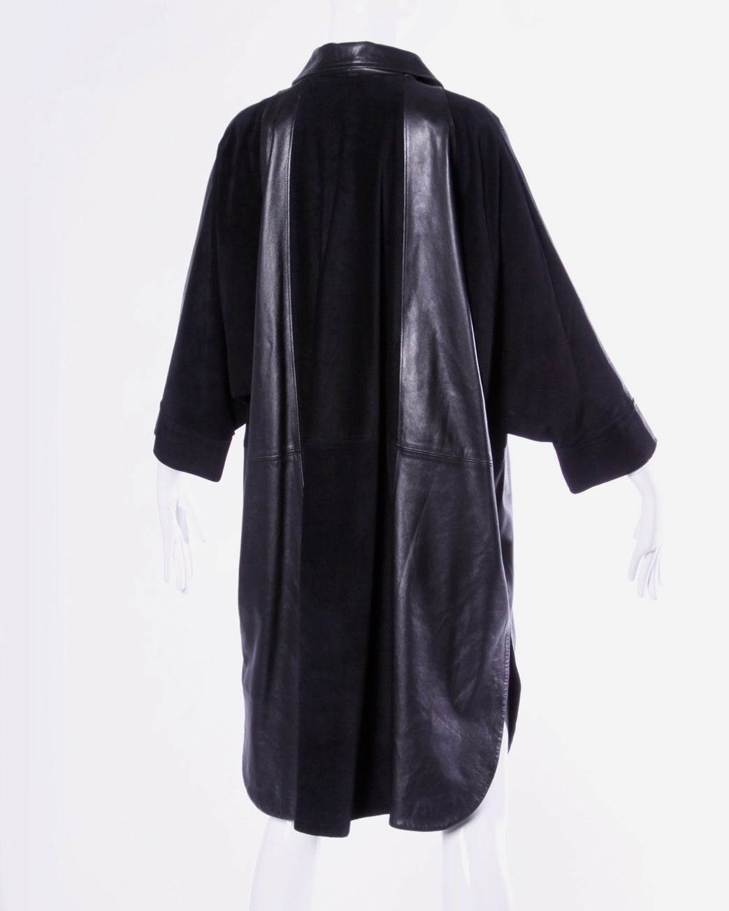 Jean Claude Jitrois Vintage 1980s 80s Black Leather Batwing or Cocoon Coat For Sale 4