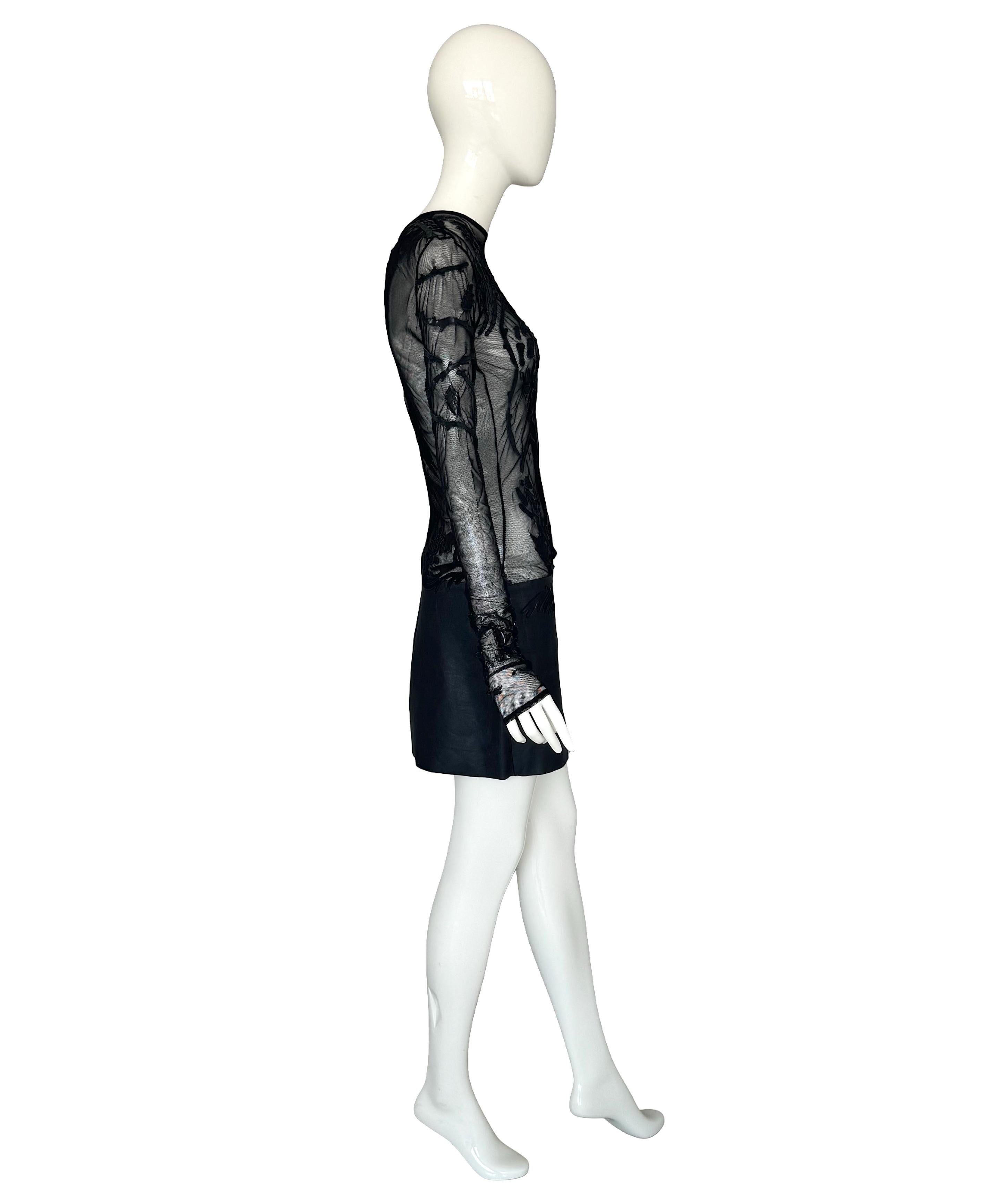 Noir Jean-Claude Jitrois Vintage 2012 Collectional Robe en cuir et maille noire embellie en vente