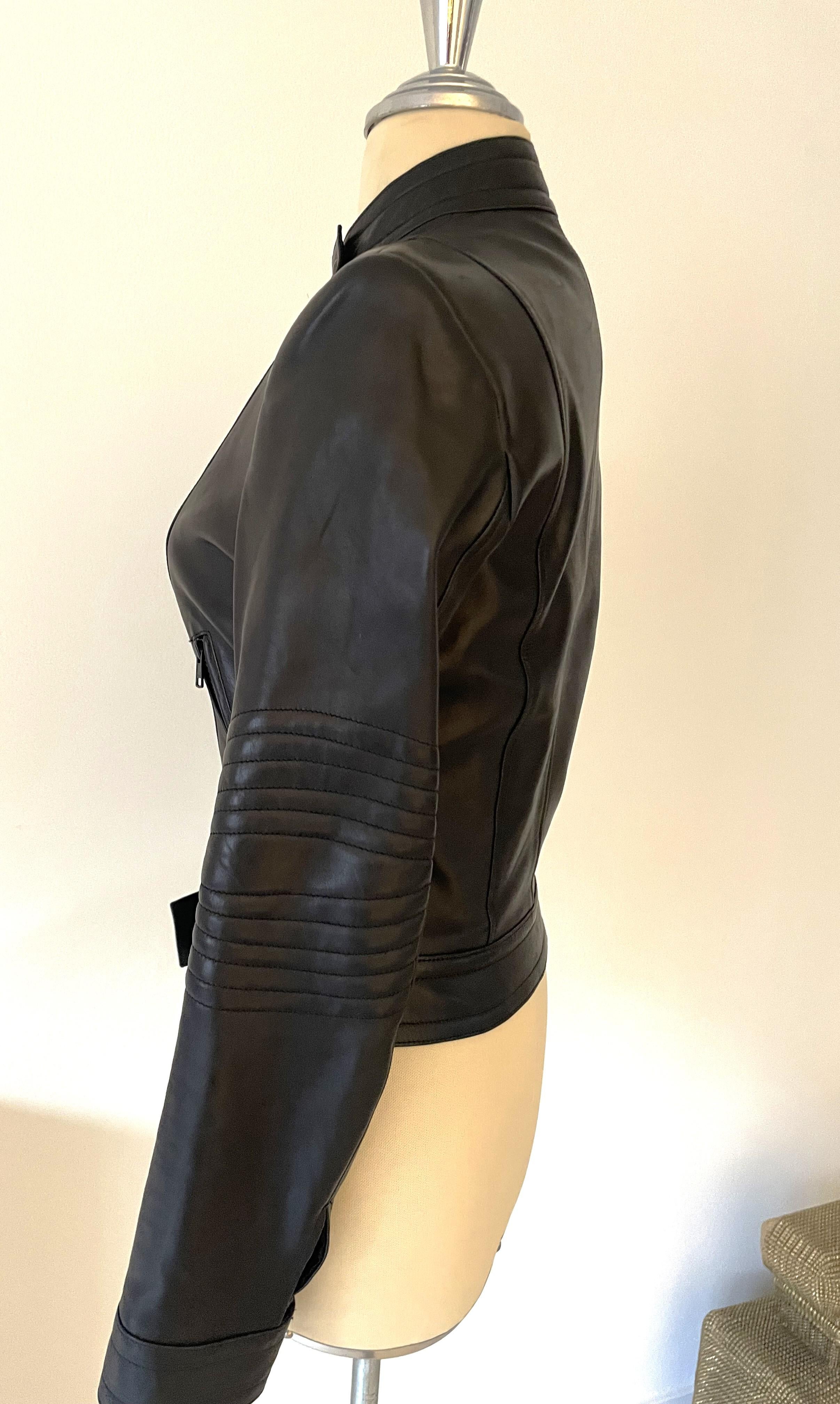 Black JEAN CLAUDE JITROIS Vintage black leather ribbed moto biker jacket IT38 S For Sale