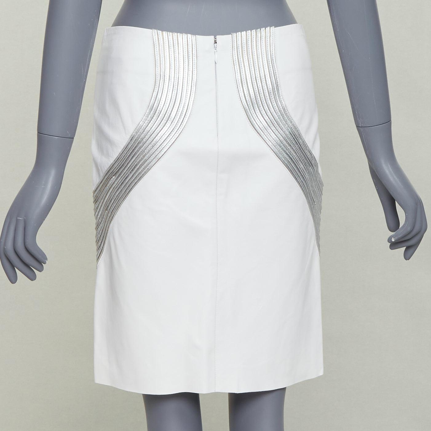 Women's JEAN CLAUDE JITROIS white  leather silver silk applique pencil skirt IT36 XXS For Sale
