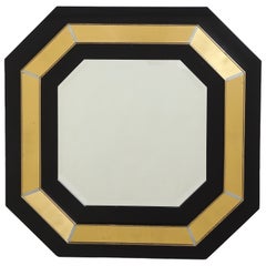 Espejo de pared octogonal de Jean-Claude Mahey, lacado en negro y latón, circa 1970