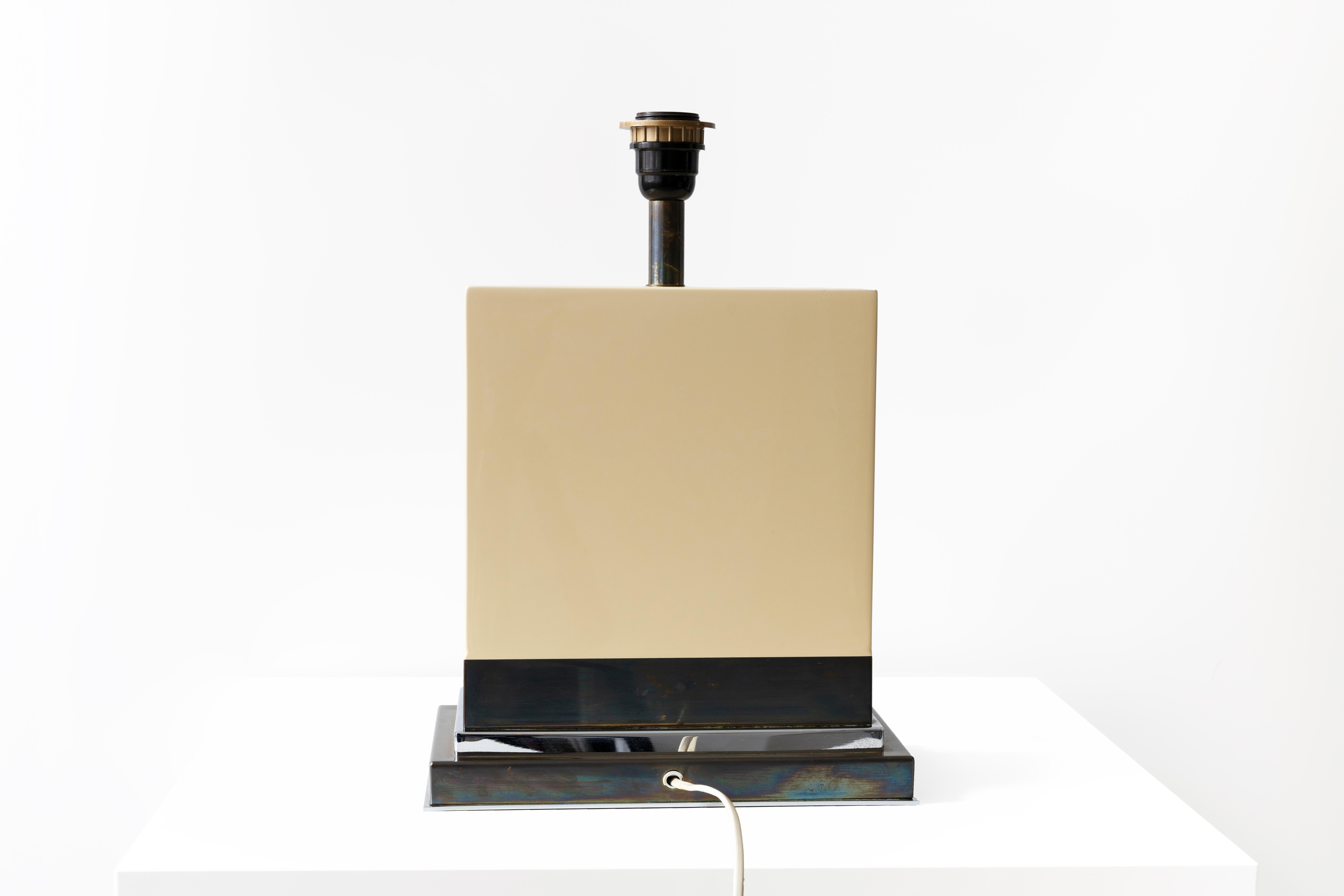French Jean-Claude Mahey – Rectangular Cream Ivory Resin Table lamp, 1970s