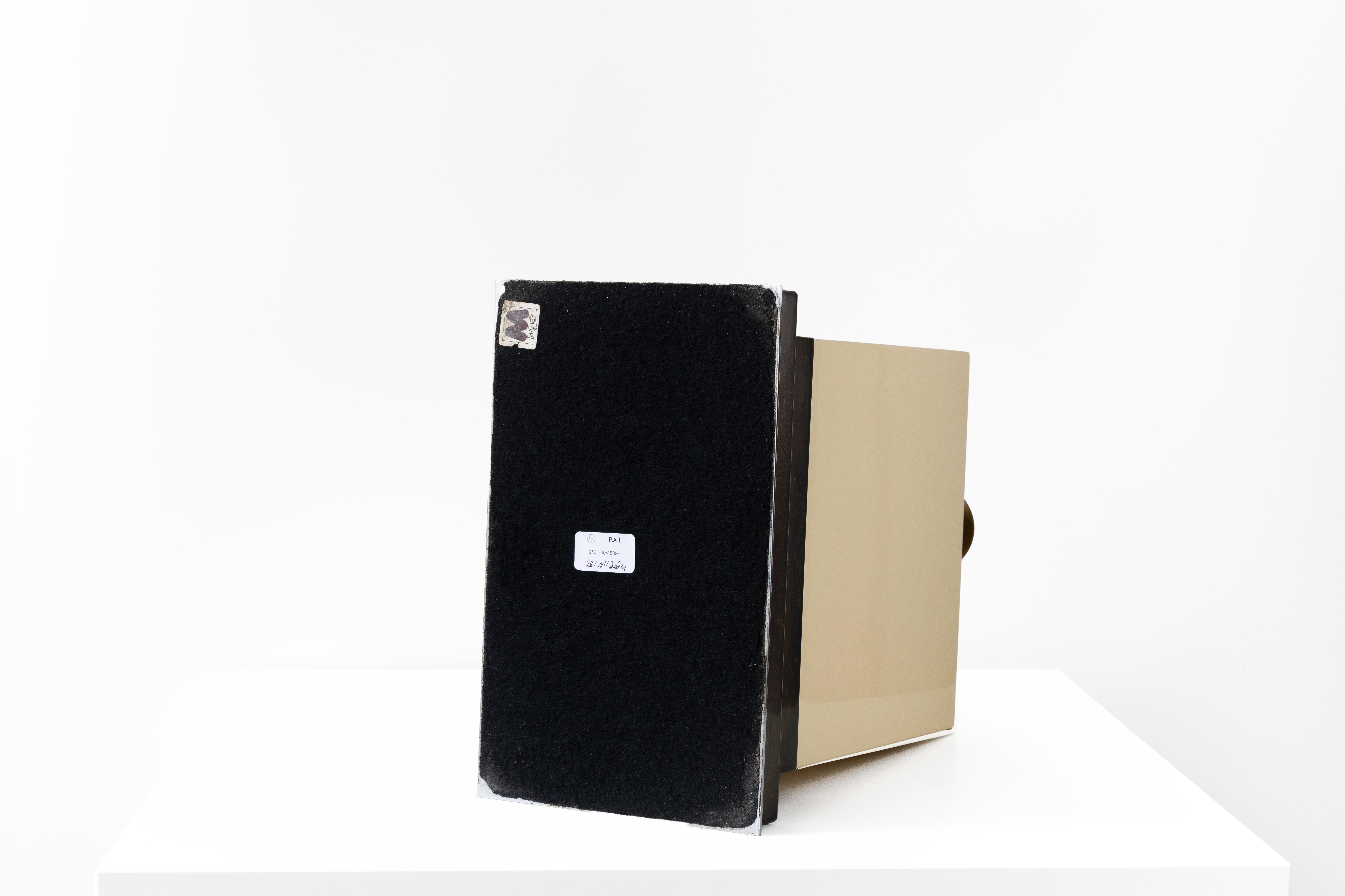 Jean-Claude Mahey – Rectangular Cream Ivory Resin Table lamp, 1970s In Good Condition In London, GB