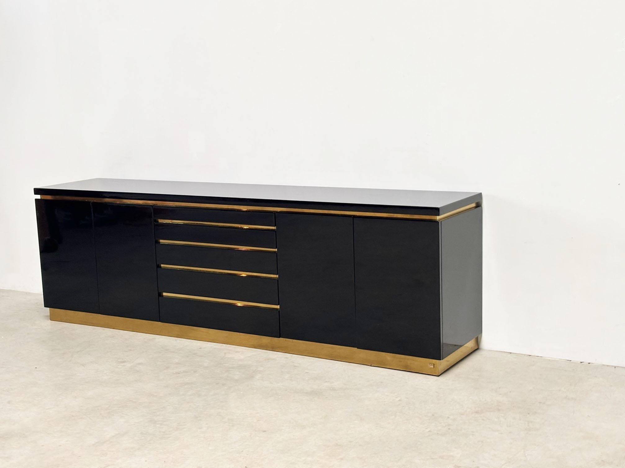 Ottone Credenza Jean Claude Mahey in vendita