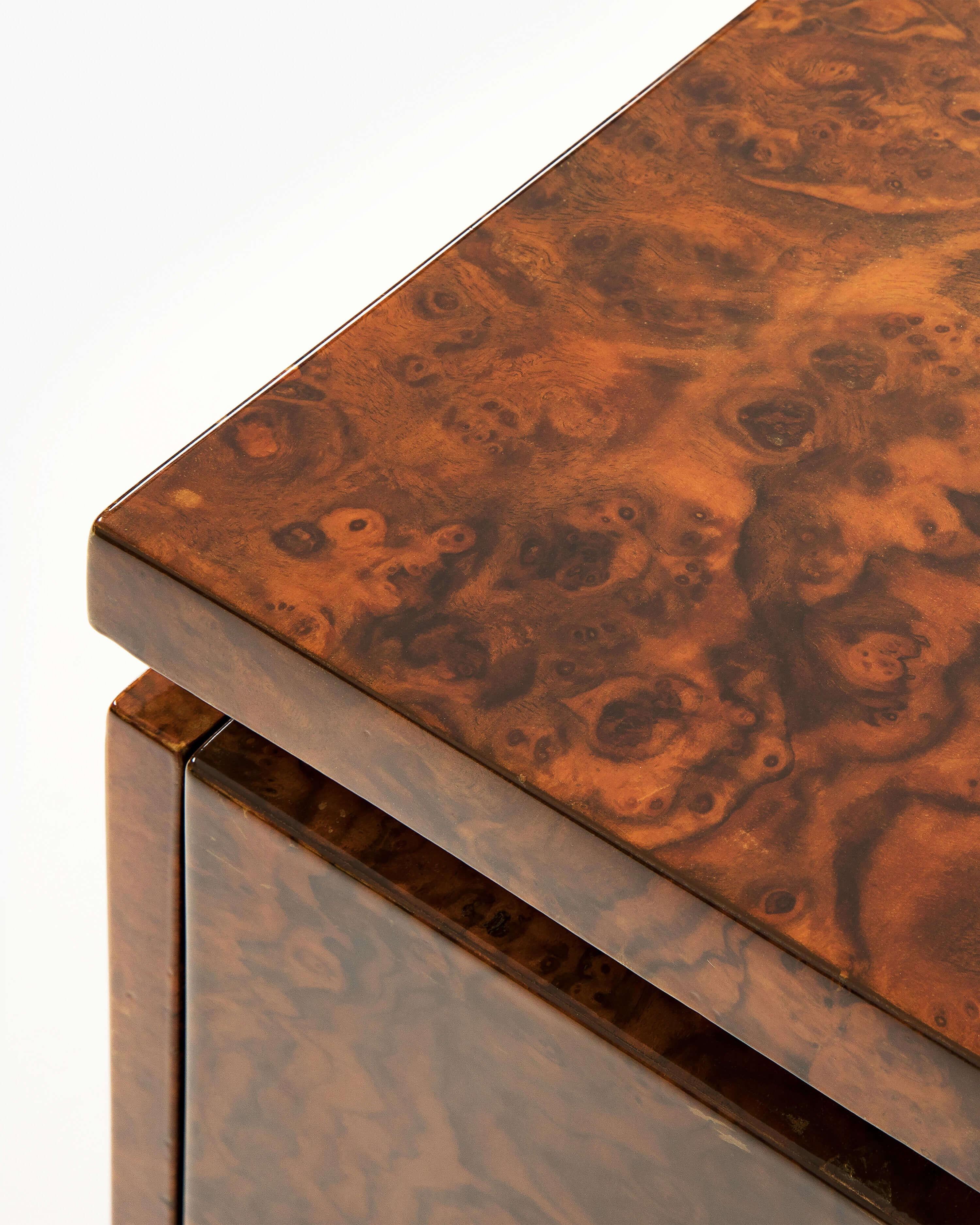Fin du 20e siècle Jean-Claude Mahey Sideboard in Lacquered Burl Wood Veneer with Gilded Profiles en vente