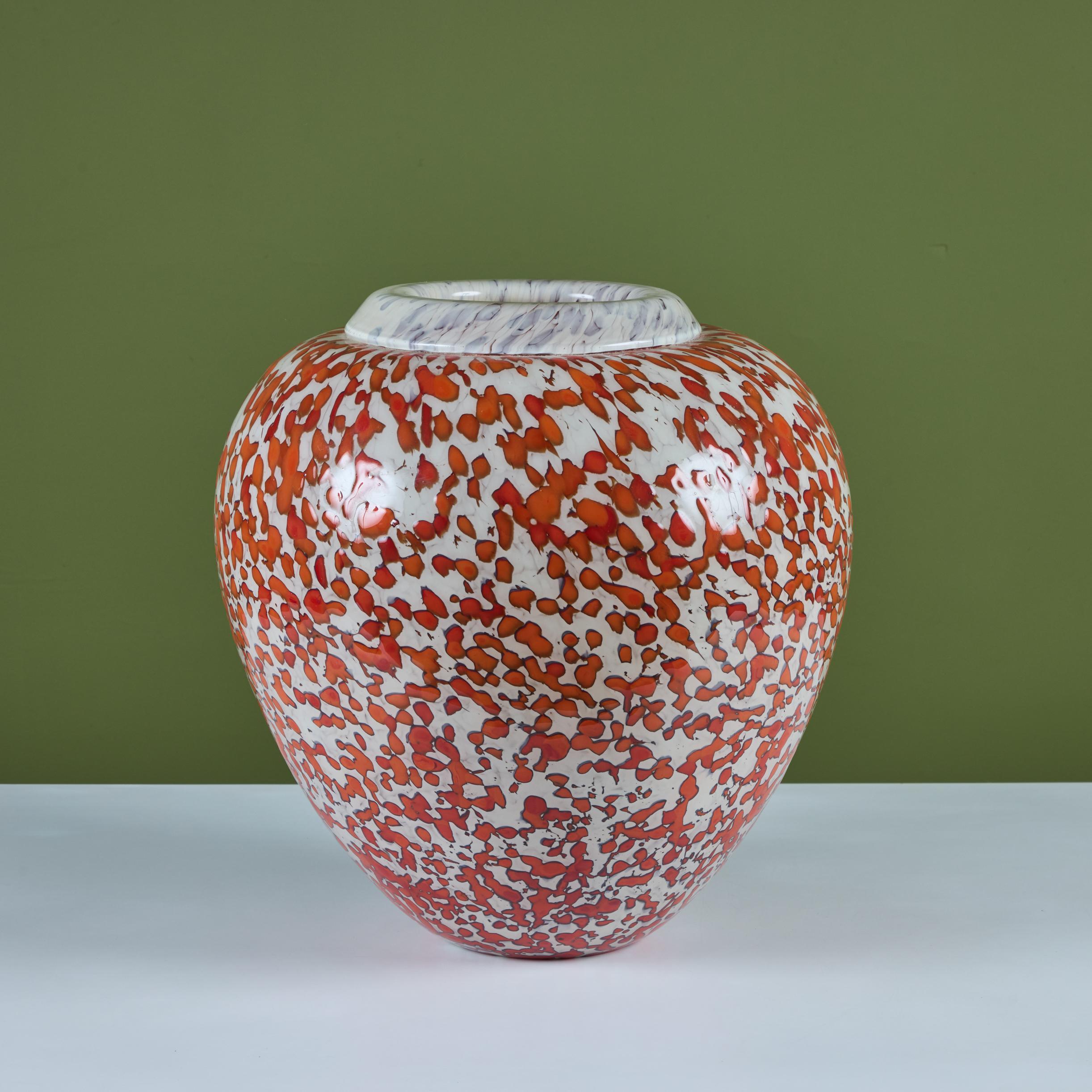 Francese Vaso di vetro grande Jean Claude Novaro in vendita